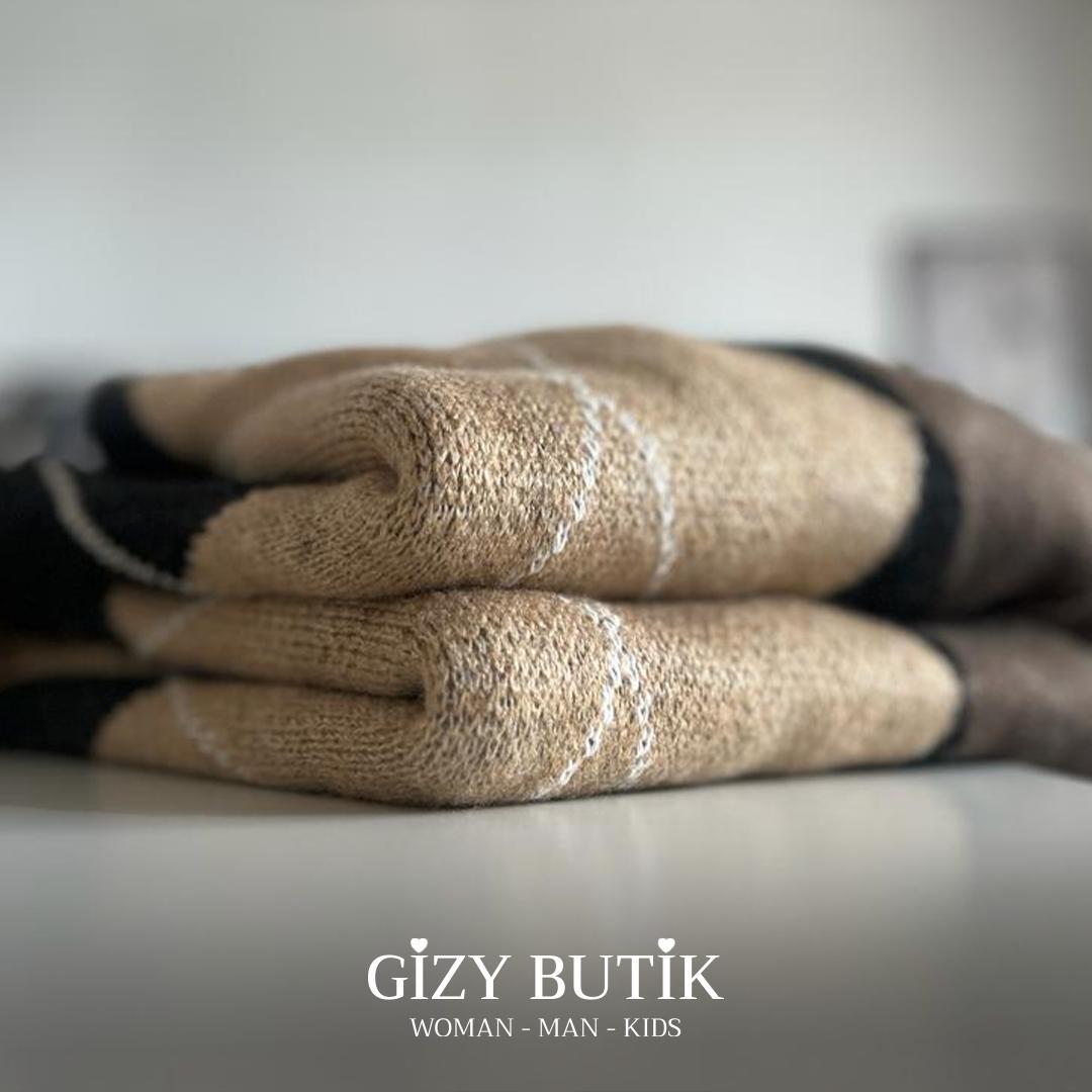 Baklava Desen Siyah Oversize Kadın Kazak · 2