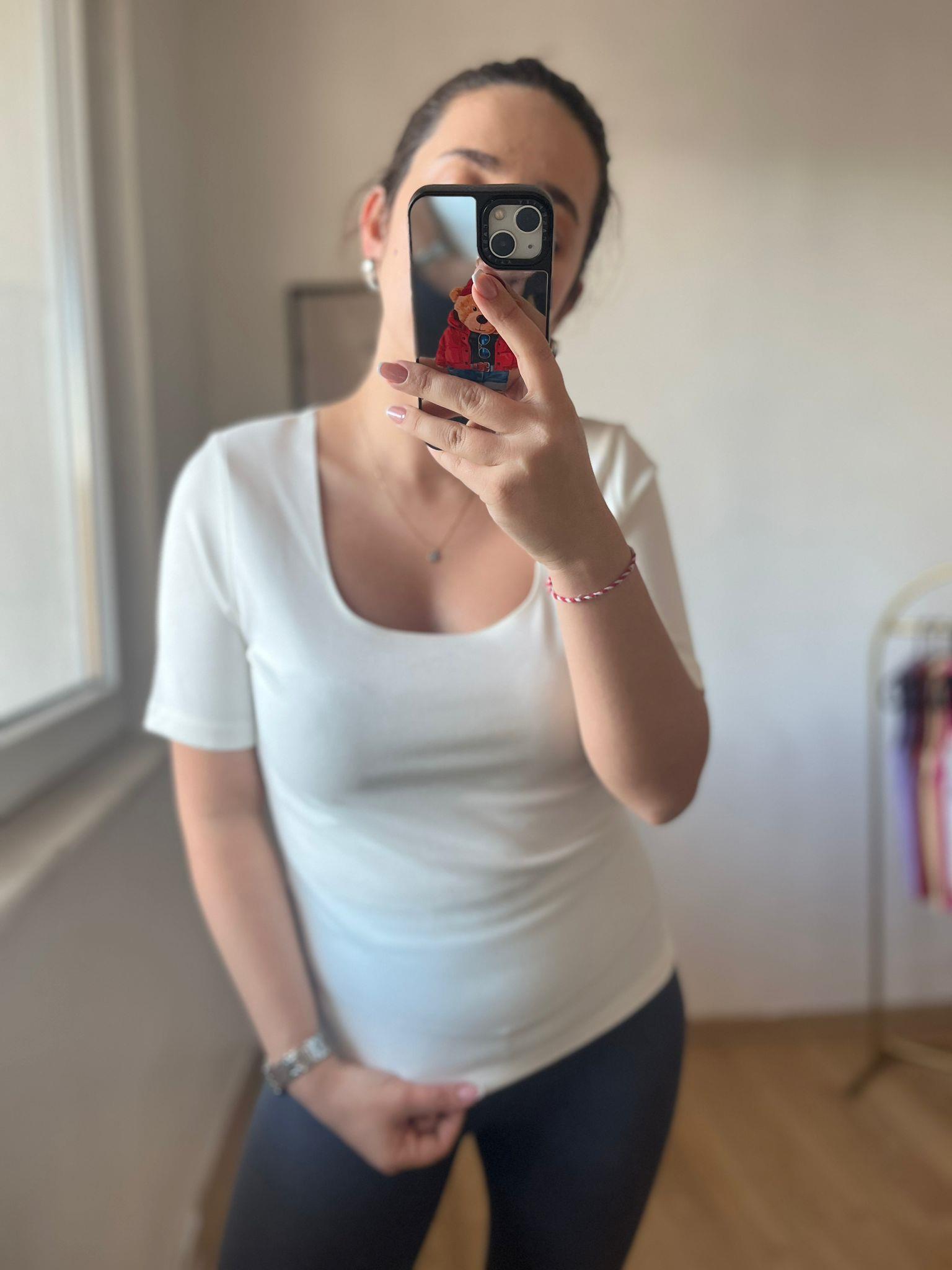 Kare Yaka Likralı Kadın Tişört · 6