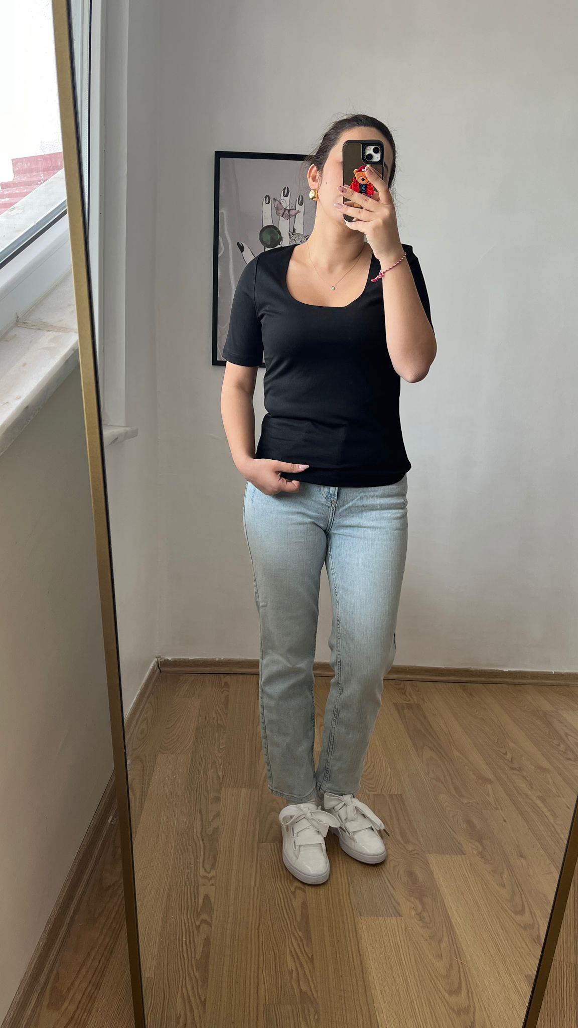 Kare Yaka Likralı Kadın Tişört · 3