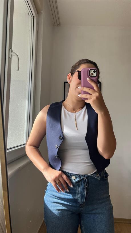 Klasik V Yaka Düğmeli Yelek