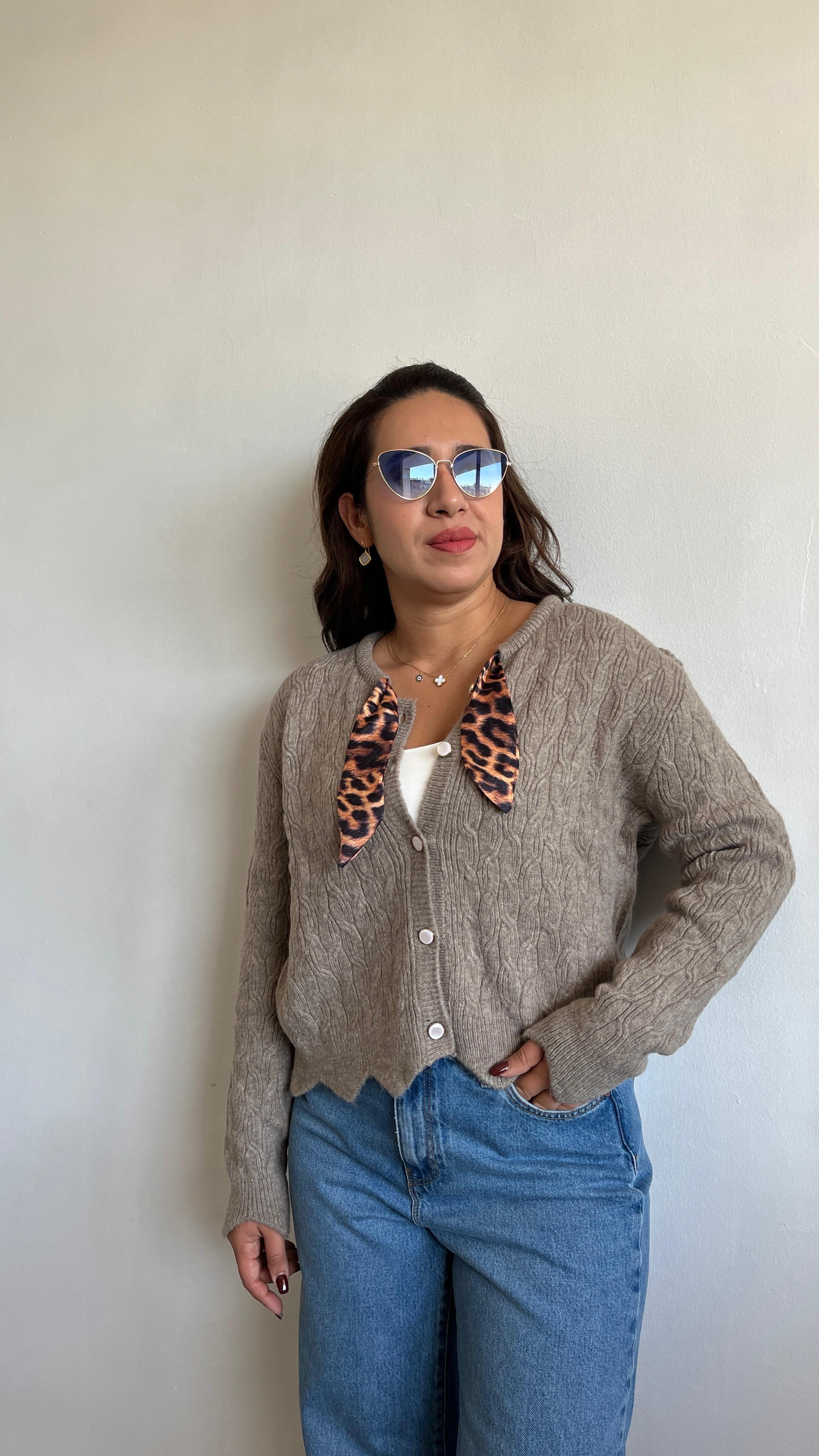 Leopar Detay Düğmeli Hırka · 8