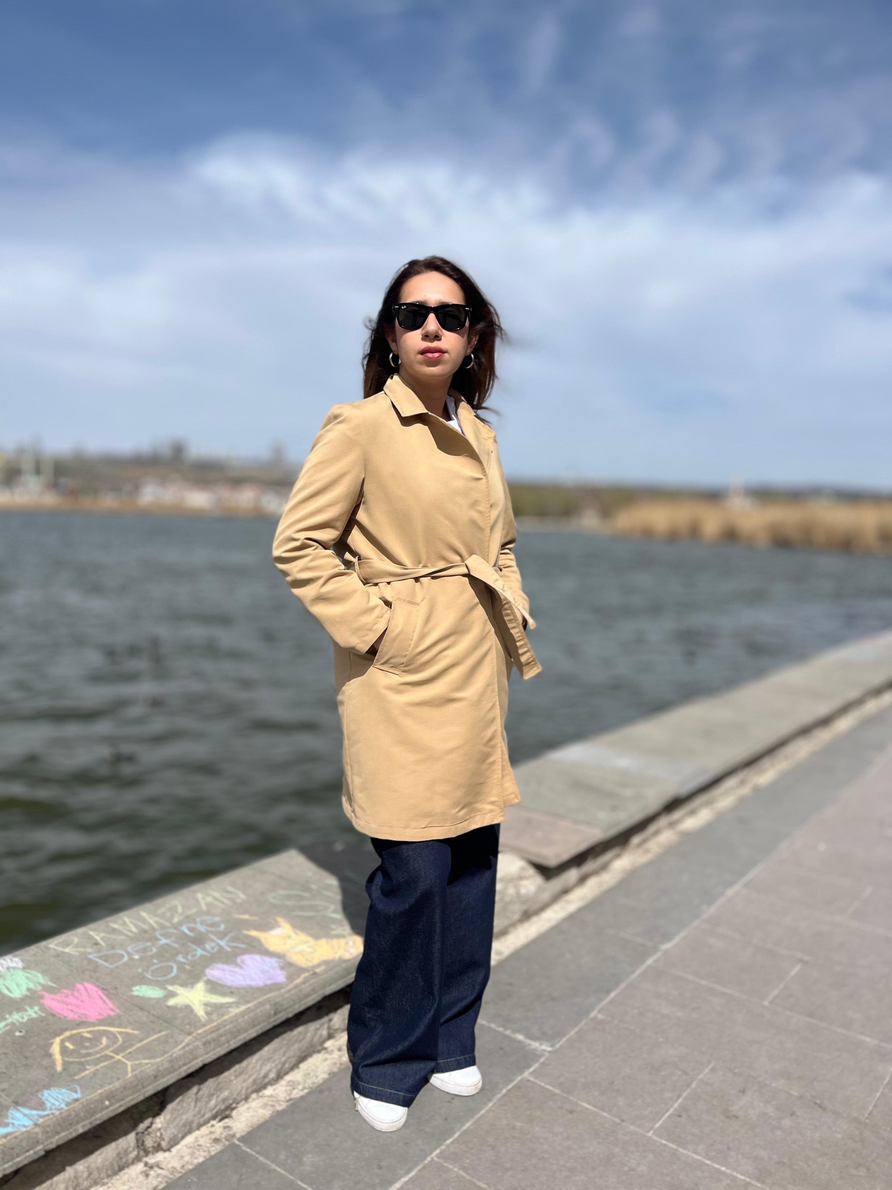 Paraşüt Kemerli Çift Cepli Bej Trençkot