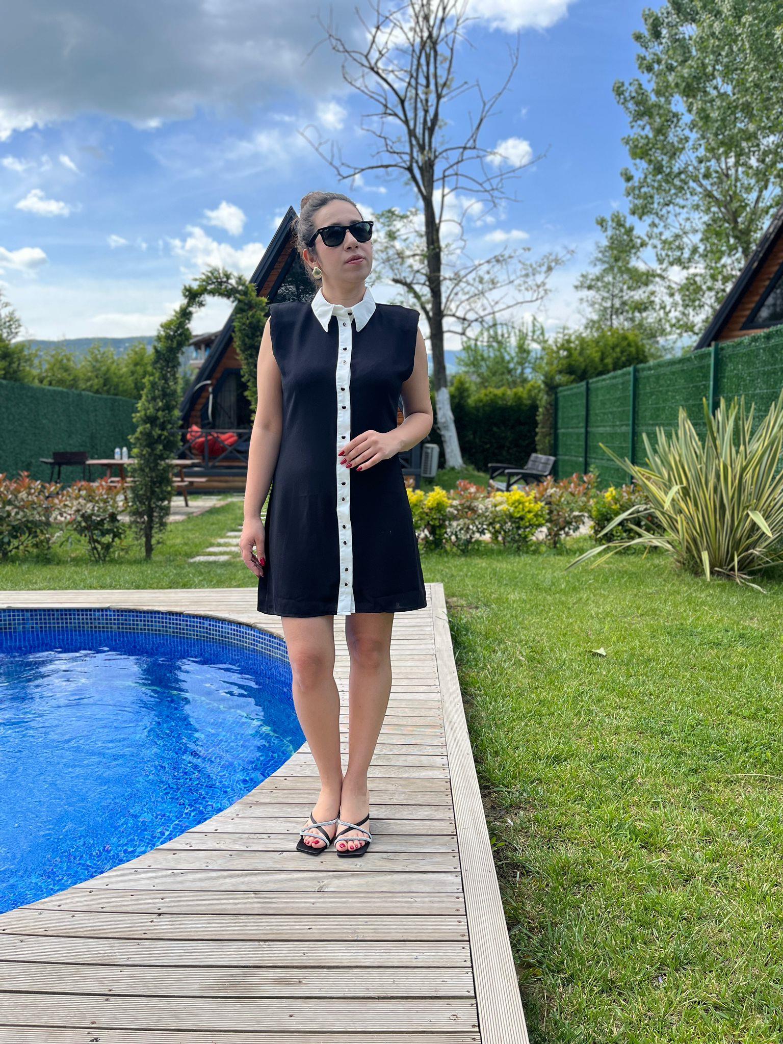 Siyah Garni Yaka Crep Kadın Elbise