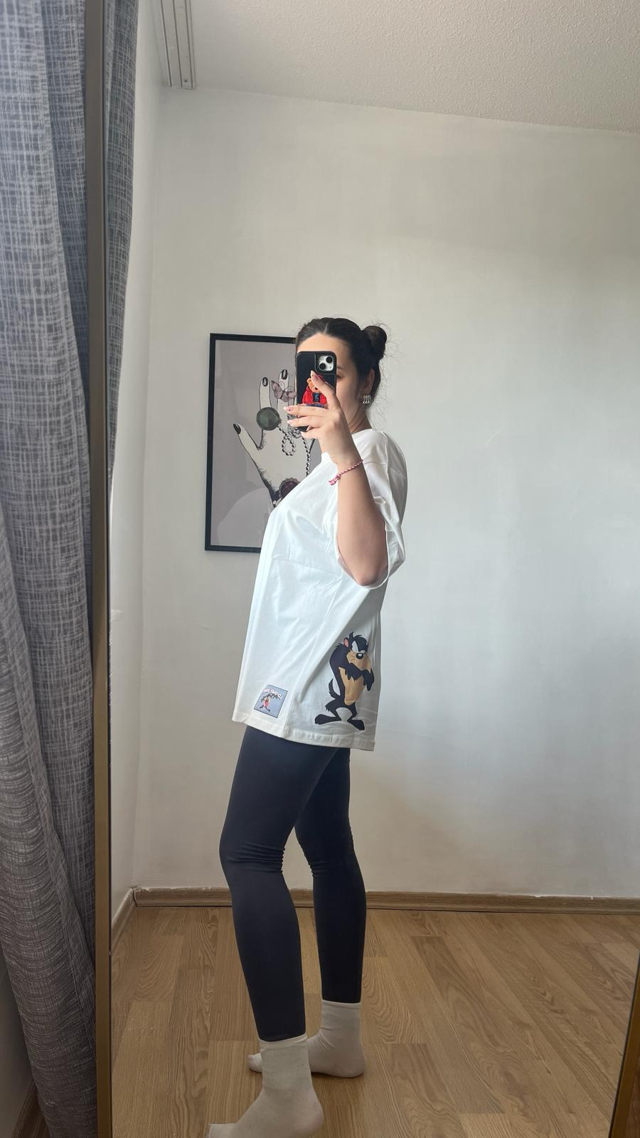 Tazmanya Figürlü Basic Oversize Kadın Tişört