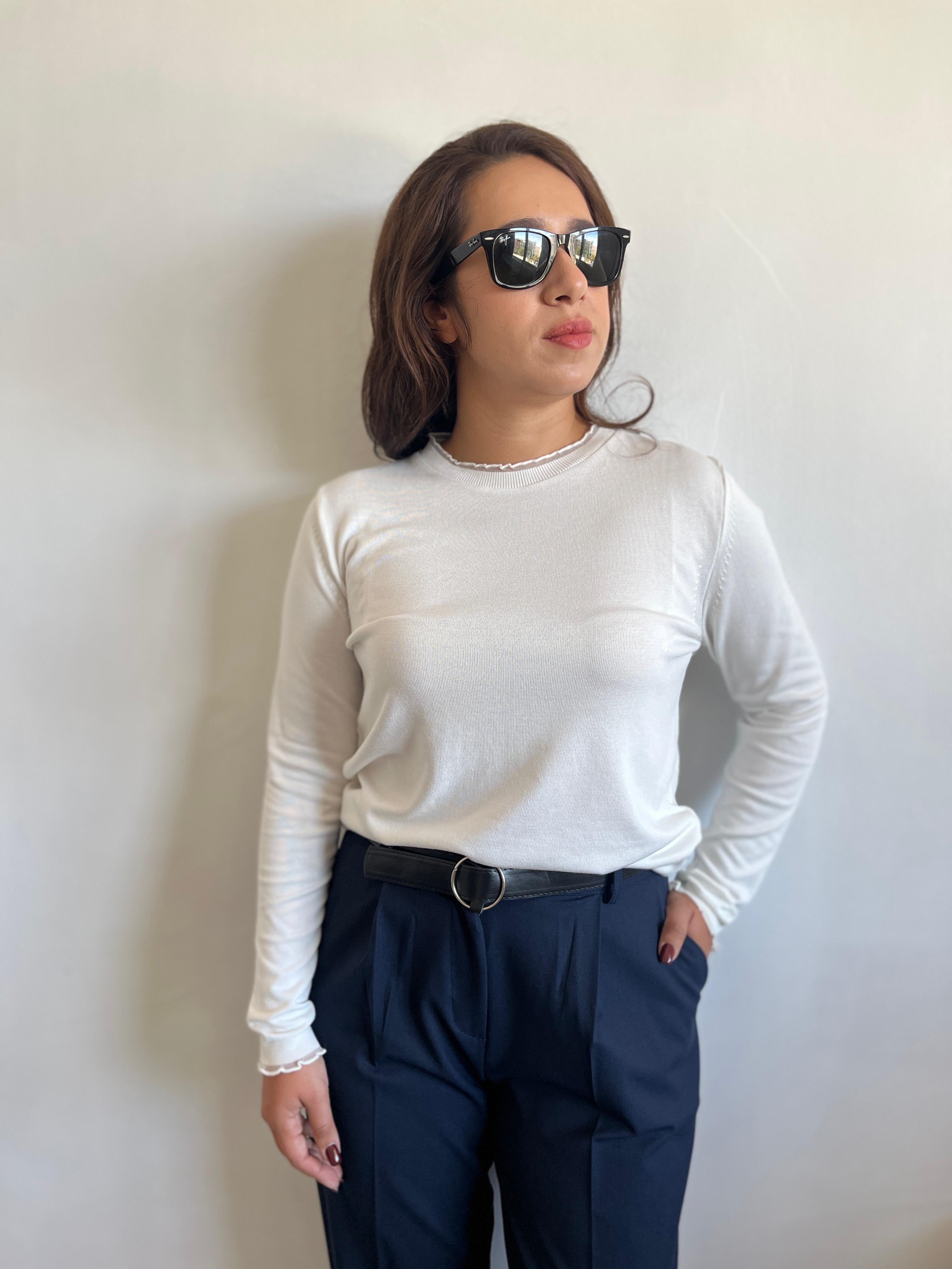 Tül Detay Beyaz Triko