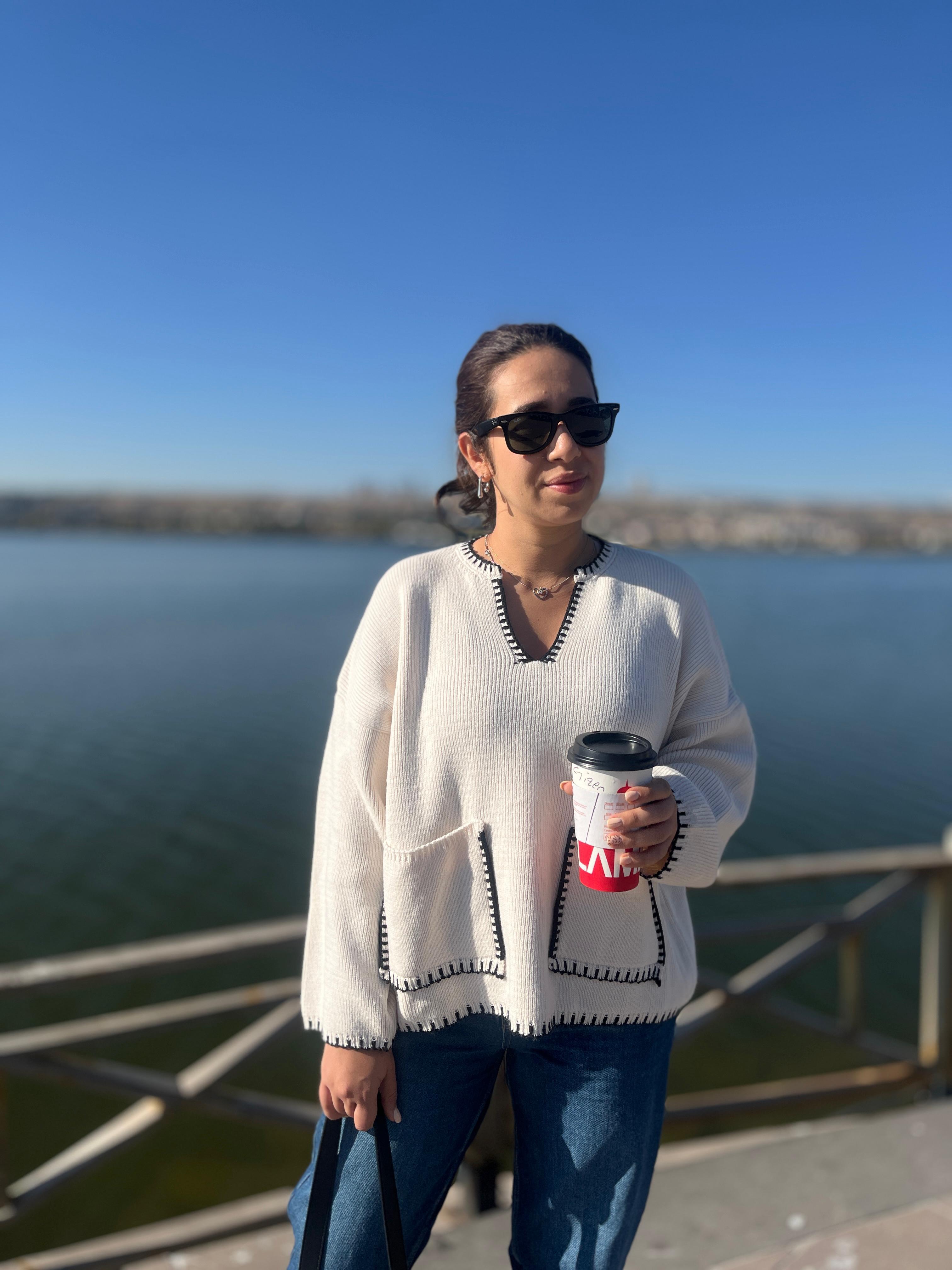 V Yaka Cepli Örgü Kadın Sweatshirt · 2