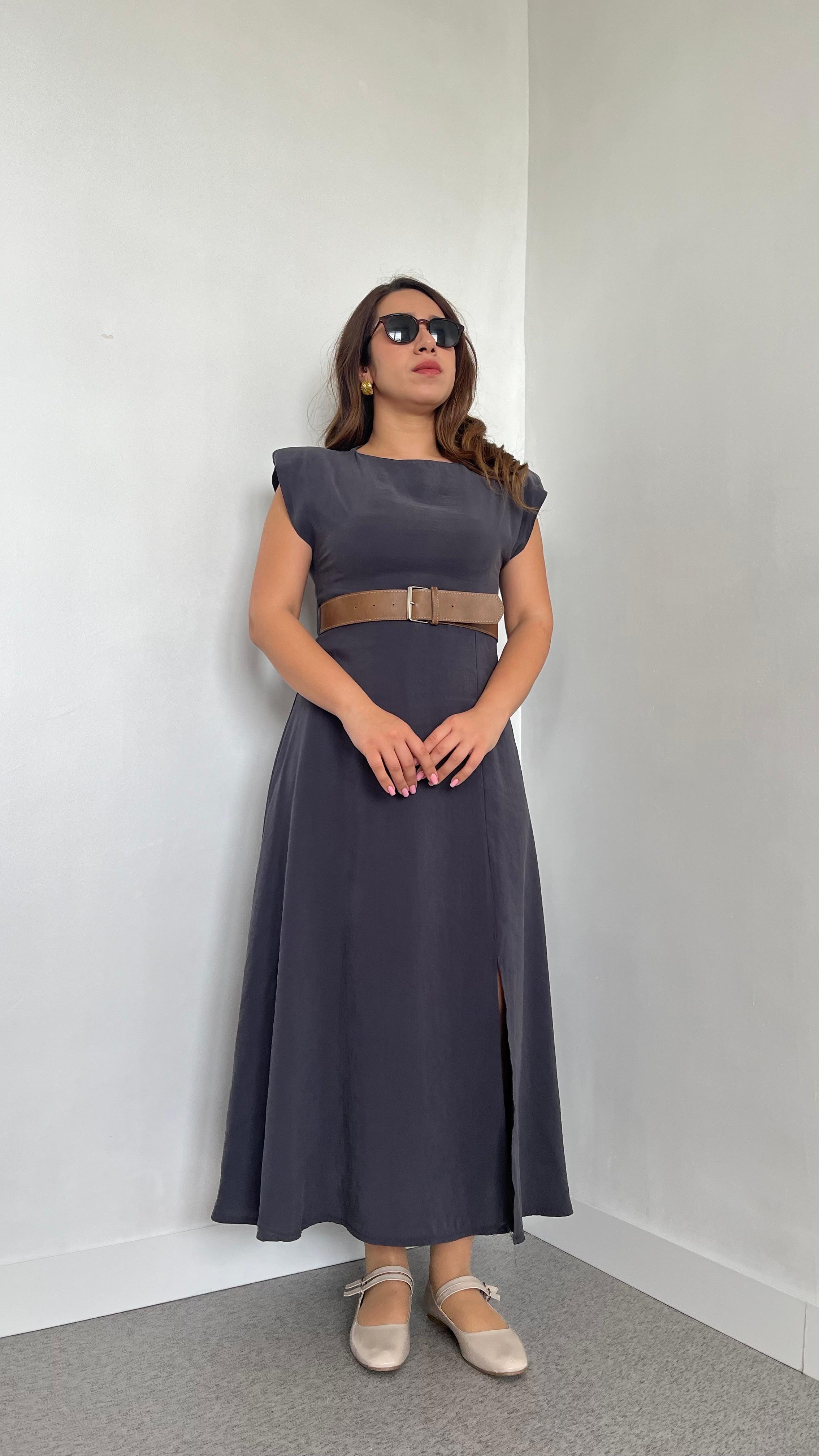 Vatkalı Kemerli Modal Antrasit Elbise