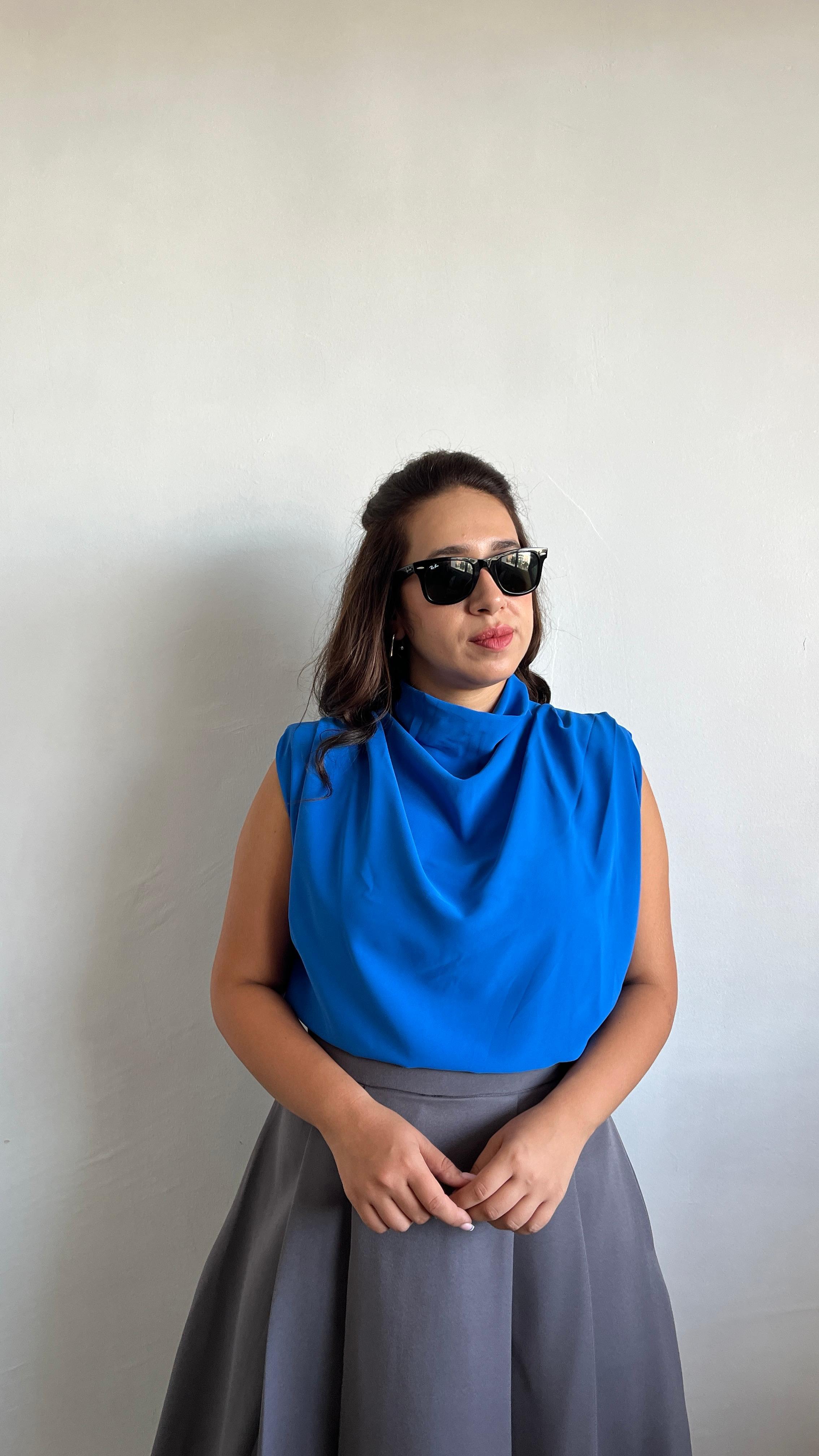 Vatkalı Kolsuz Şık Bluz