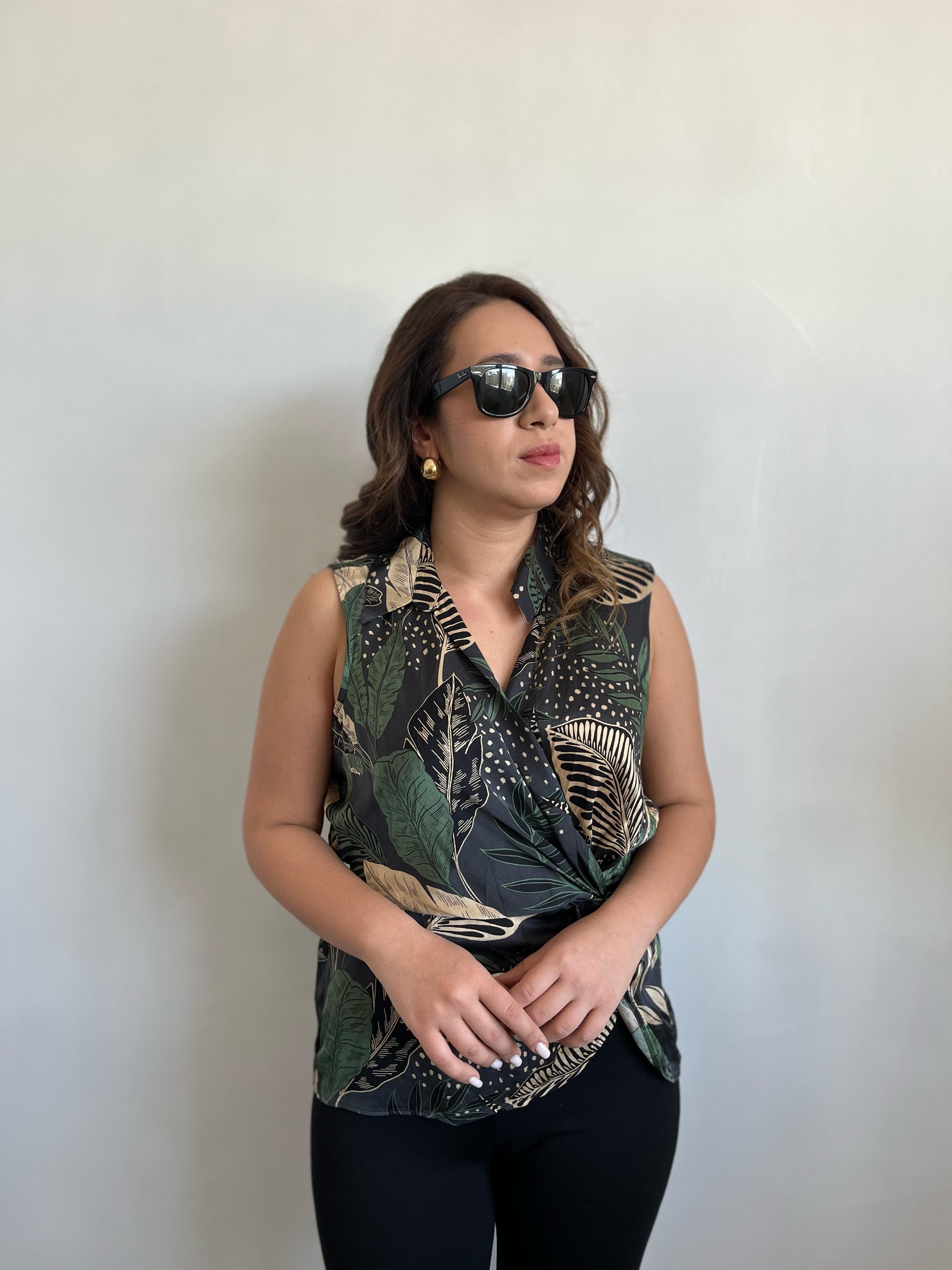 Yaprak Desen Saten Kolsuz Yeşil Bluz