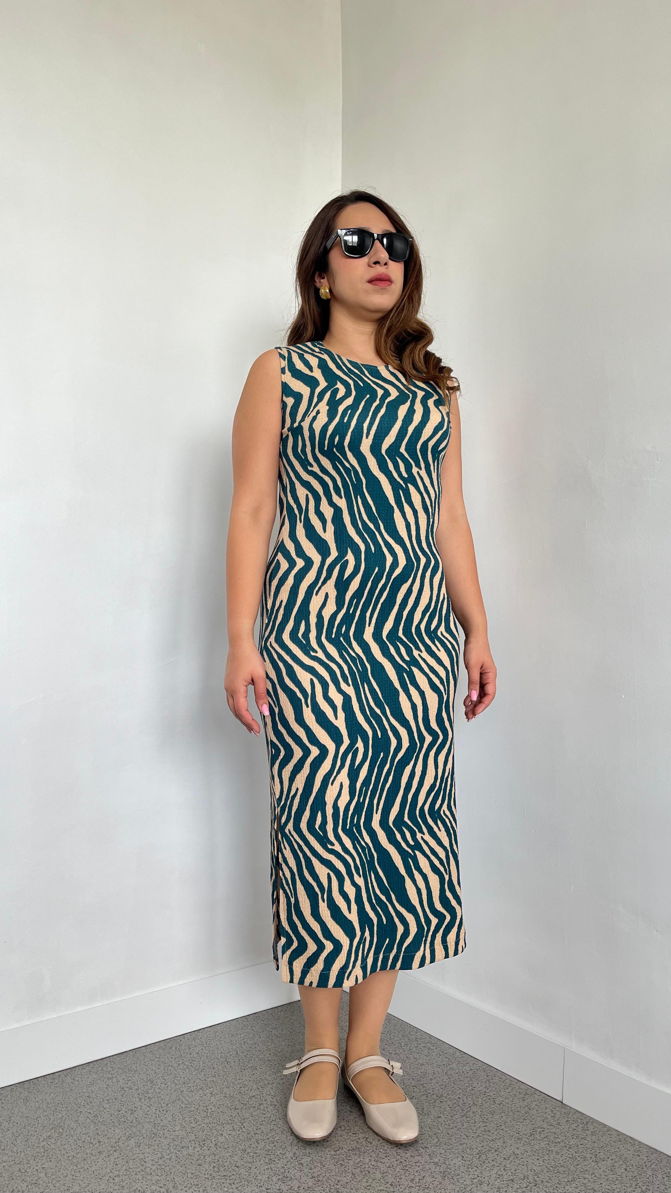 Yeşil Desenli Uzun Elbise