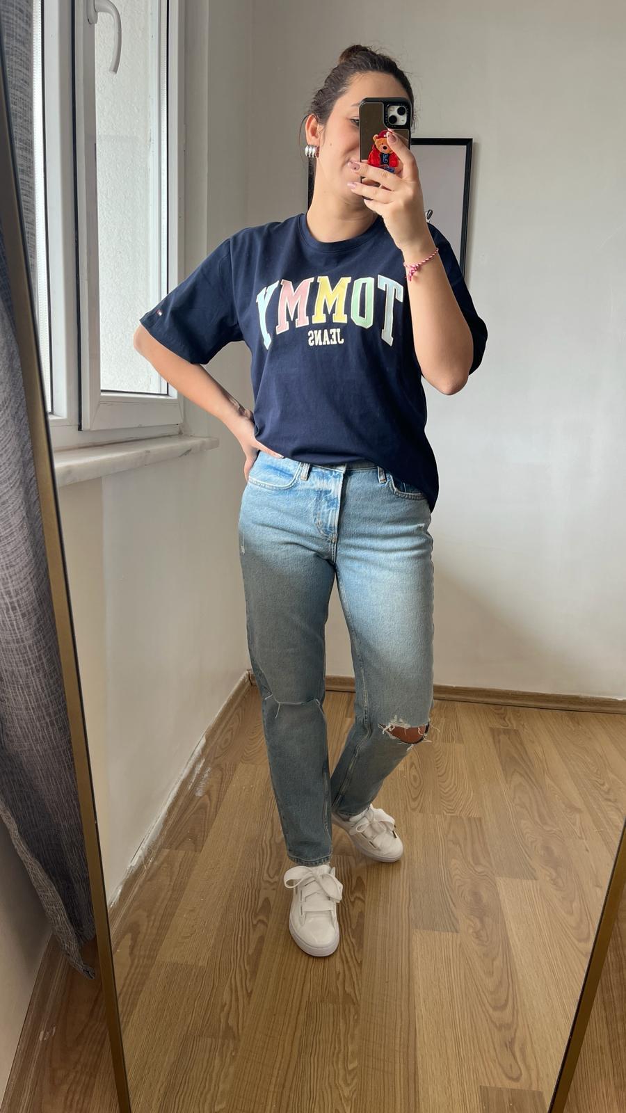 Yırtık Detay Mavi Denim Kadın Pantolon