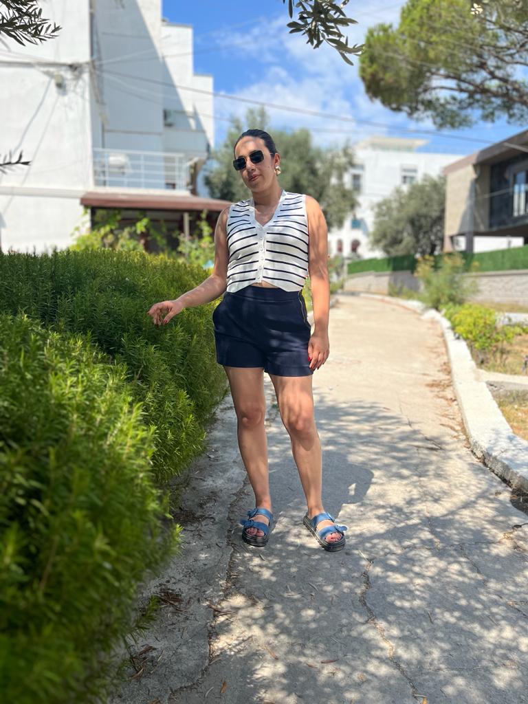 Çizgili Triko Kadın Yelek · 2