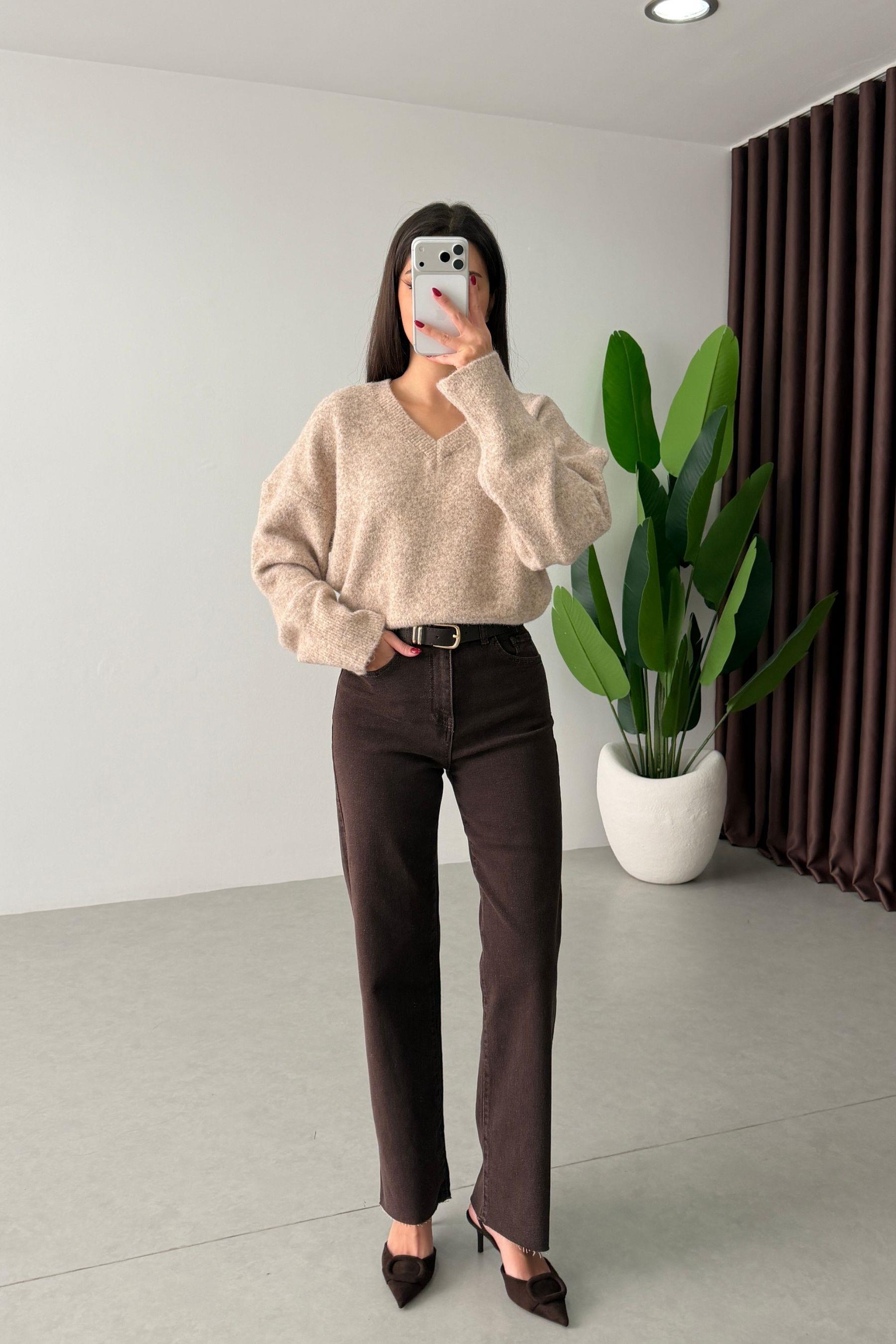 Desin Kahve Kesik Paça Straight Fit Kemerli Jean