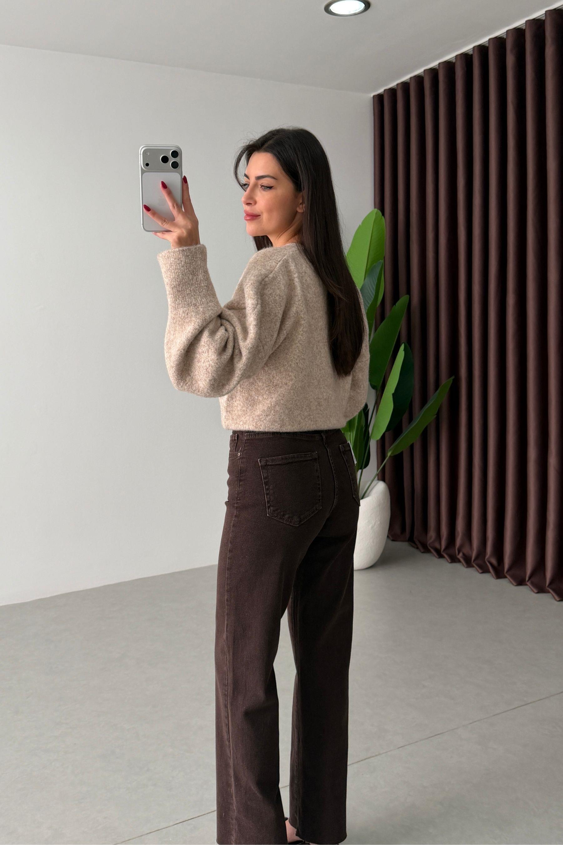 Desin Kahve Kesik Paça Straight Fit Kemerli Jean