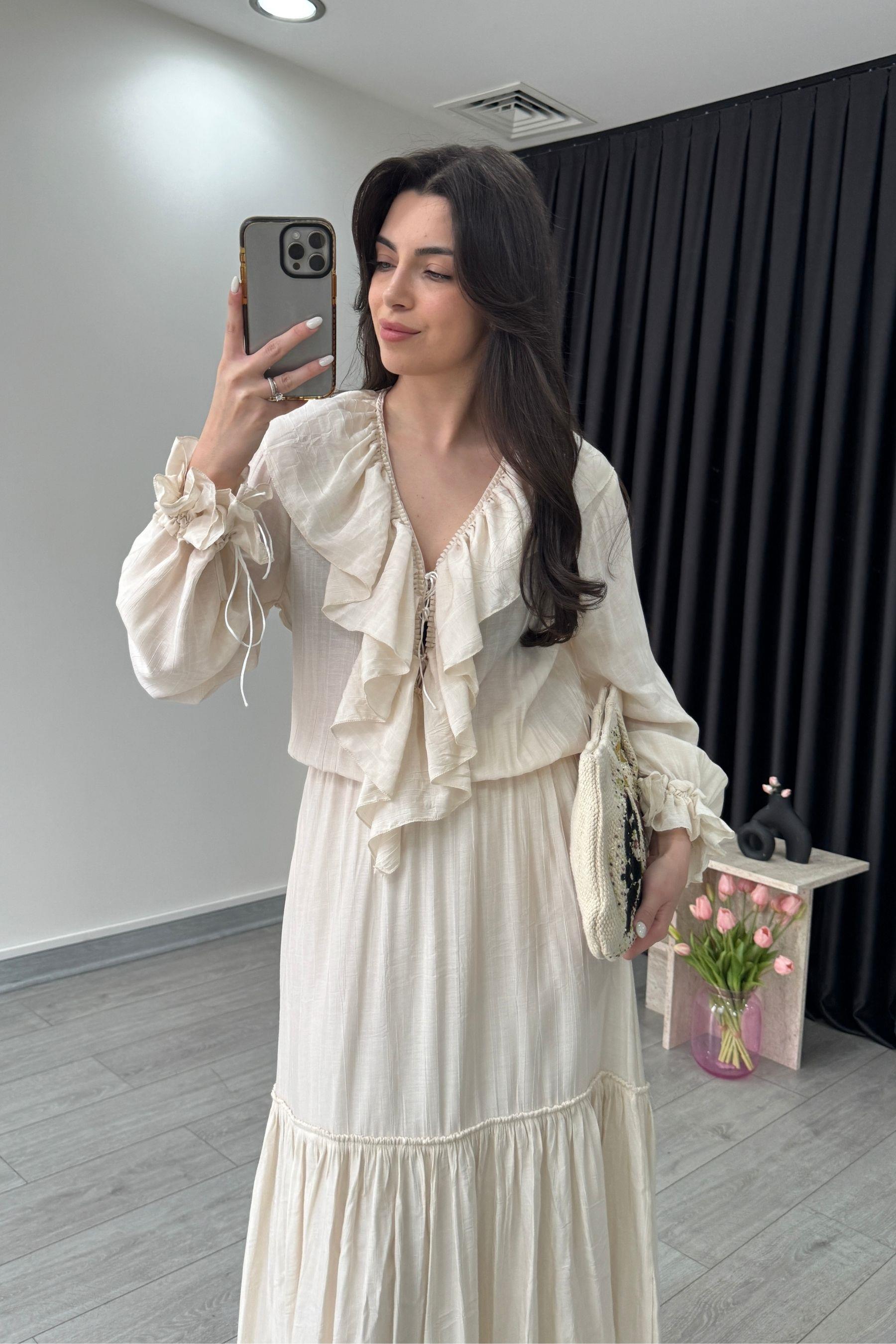 Fırfır Detay Krem Şifon Maxi Elbise