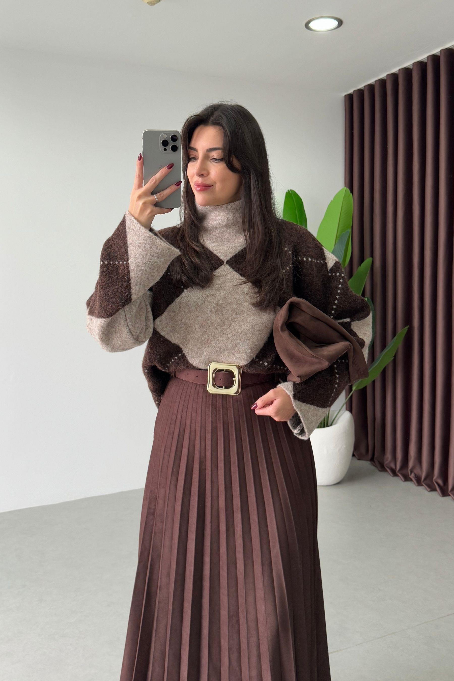 June Baklava Desen Dik Yaka Kazak