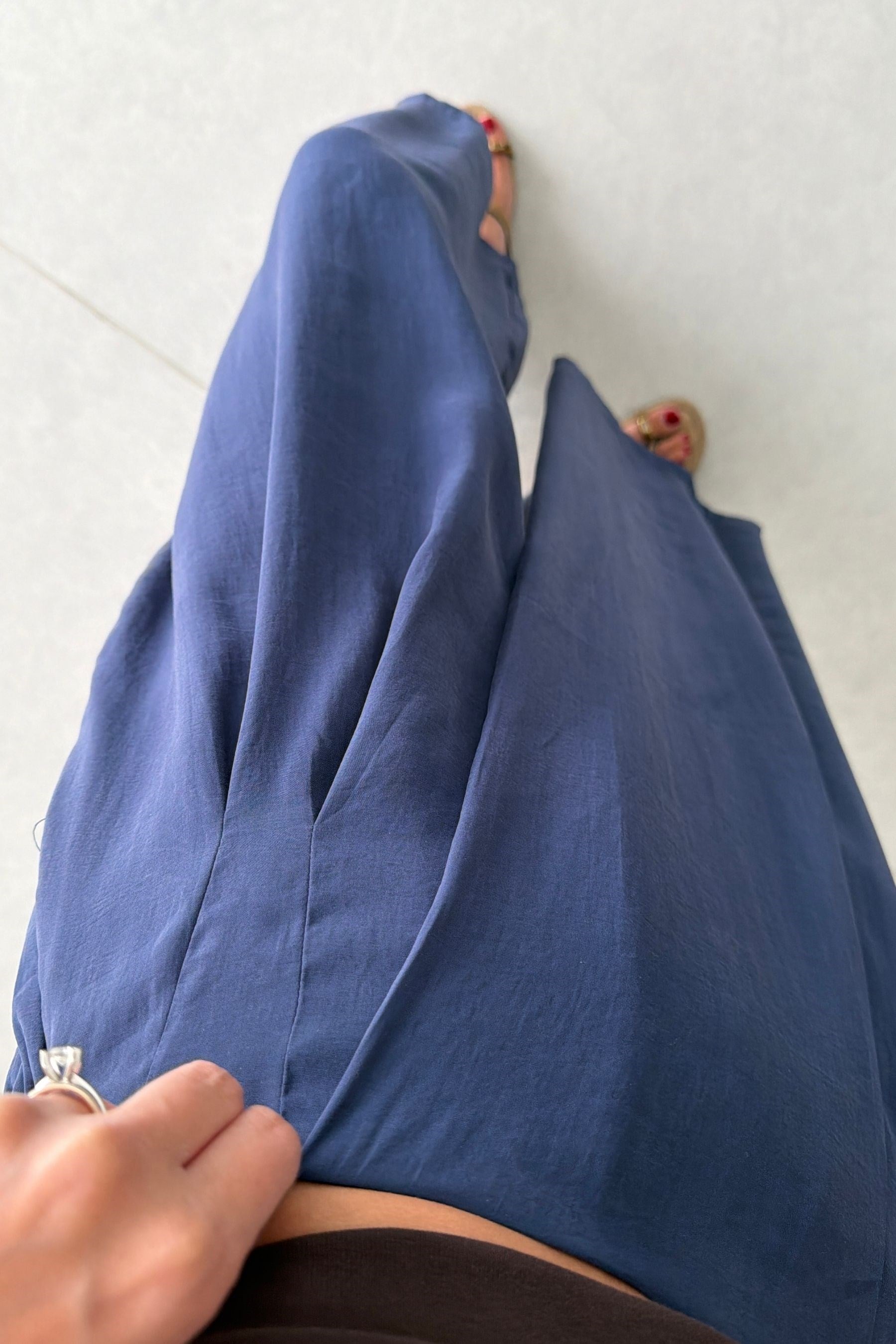 June Lacivert Asimetrik Kesim Tensel Pantolon