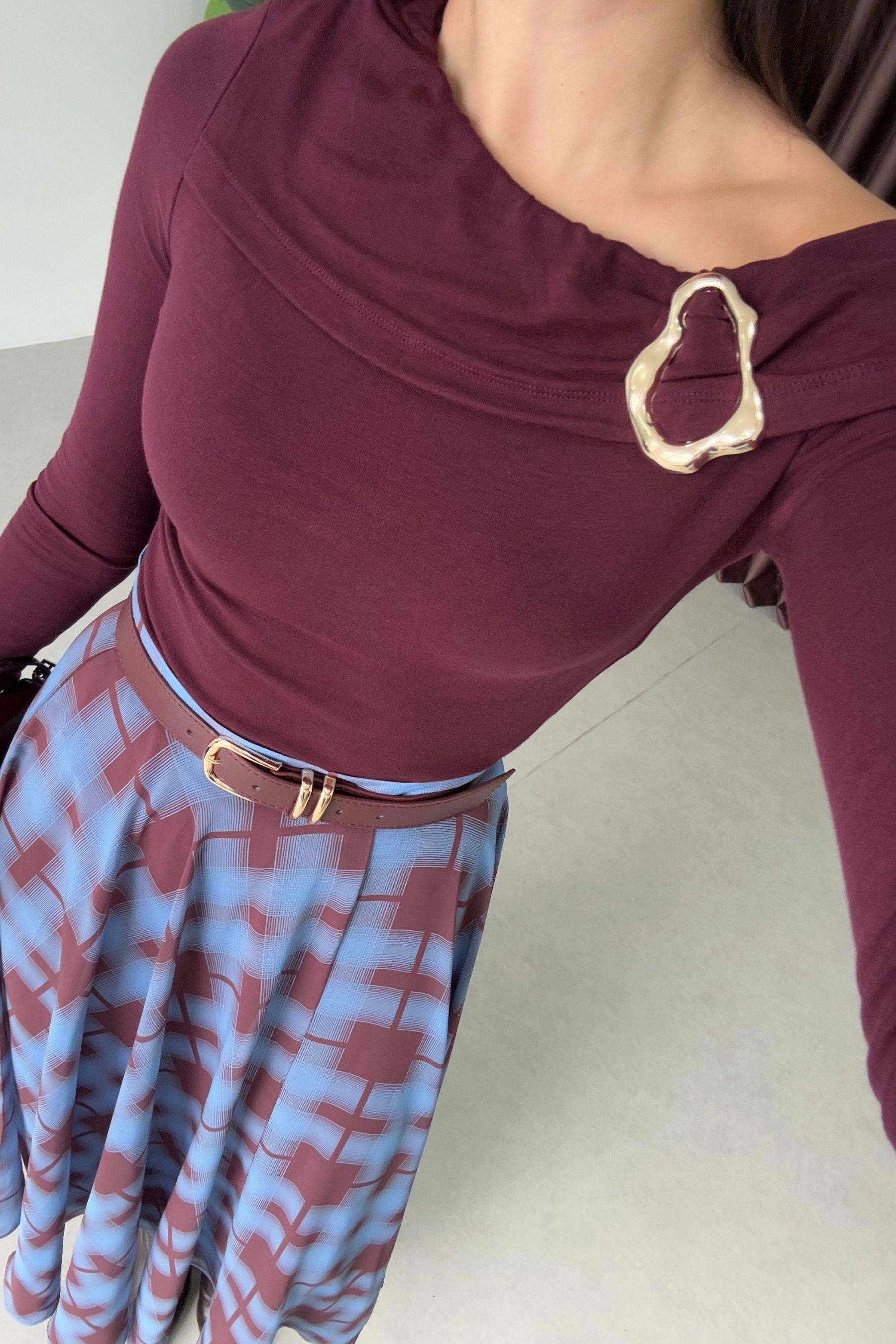 Keila Bordo Toka Detay Omuz Dekolteli Bluz