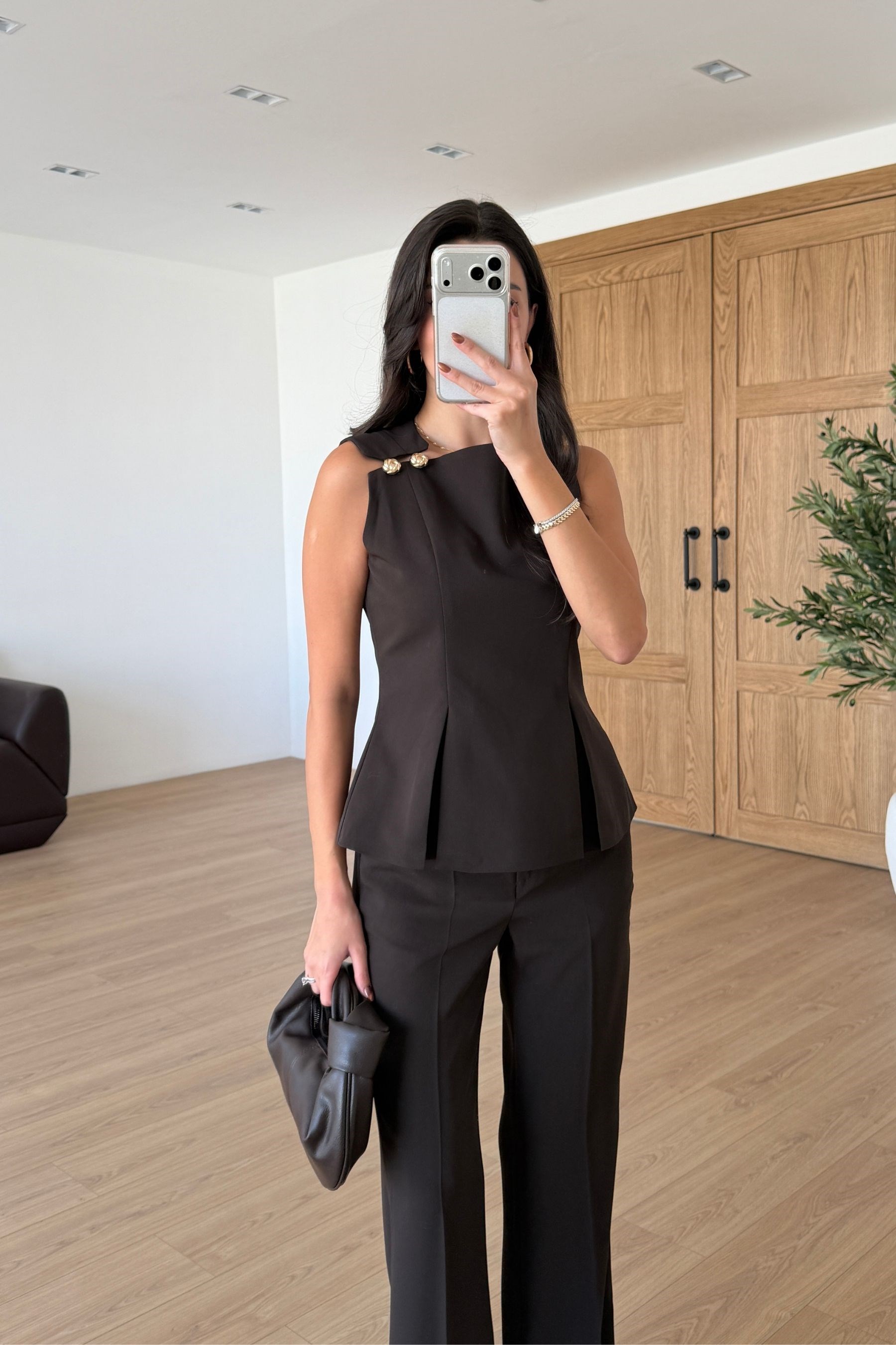 Kelly Kahve Gold Düğmeli Bluz Pantolon Takım