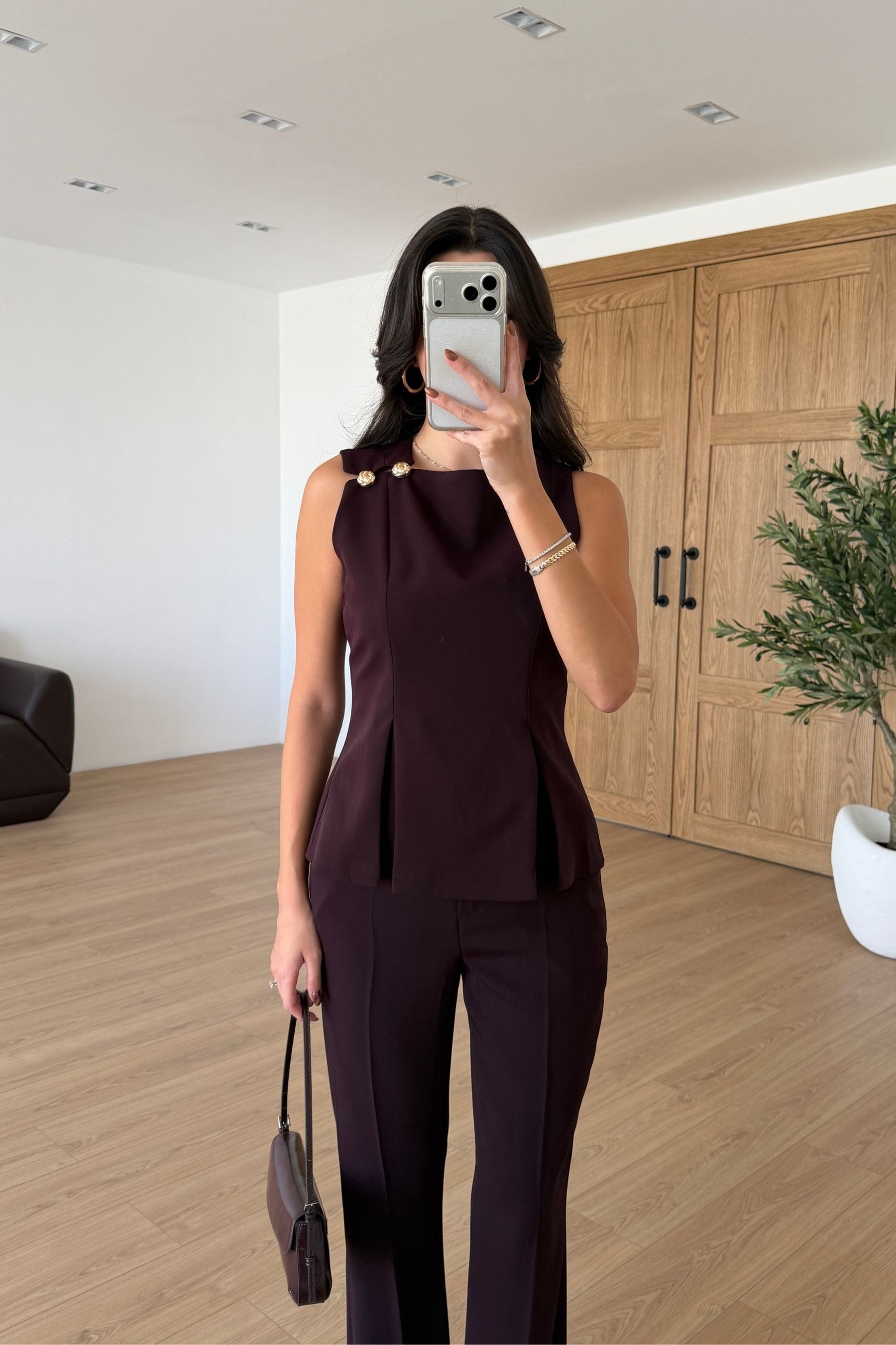 Kelly Mürdüm Gold Düğmeli Bluz Pantolon Takım