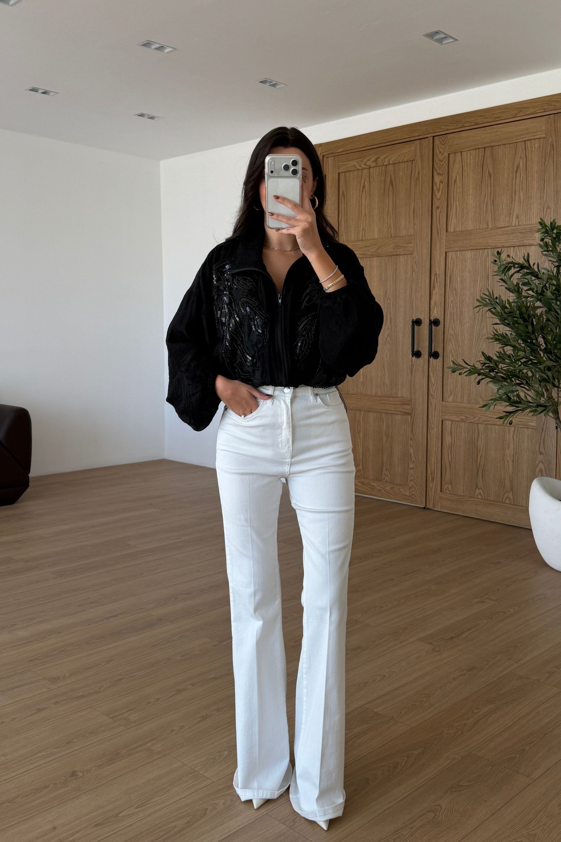 Lola Beyaz İspanyol Paça Jean