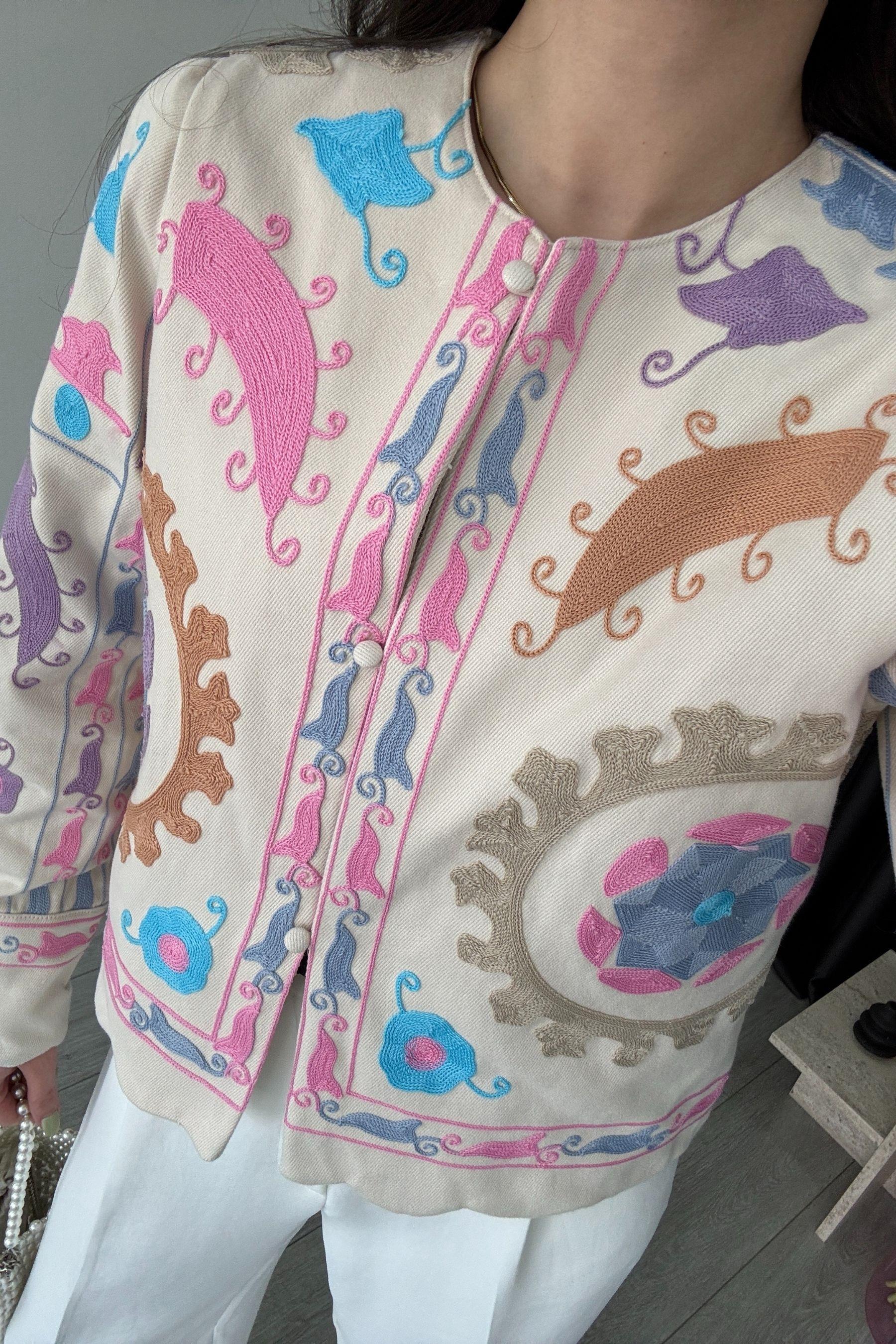Nakış Detaylı Tasarım Gabardin Ceket