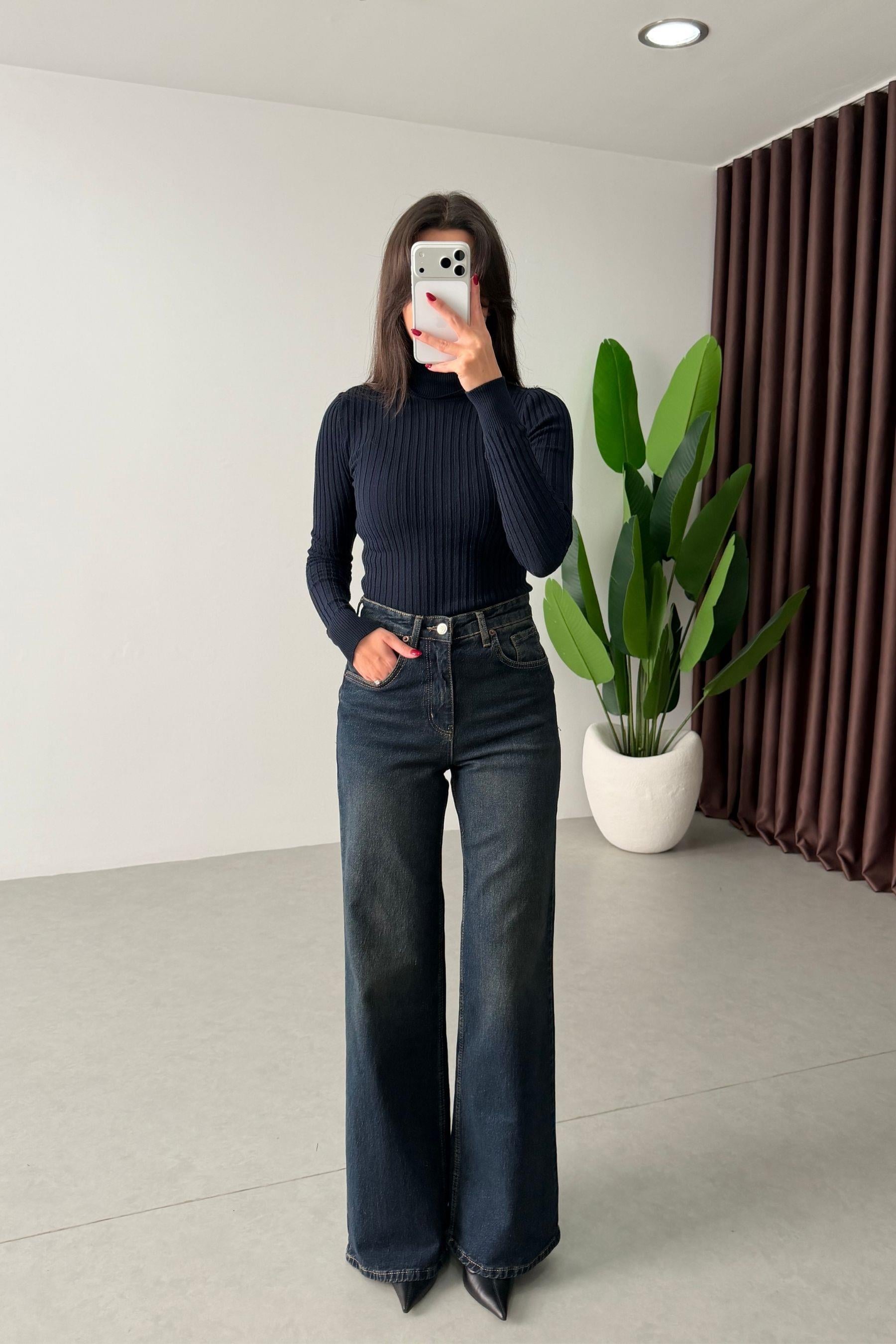 Noir Koyu Mavi Tintli Wide Leg Jean