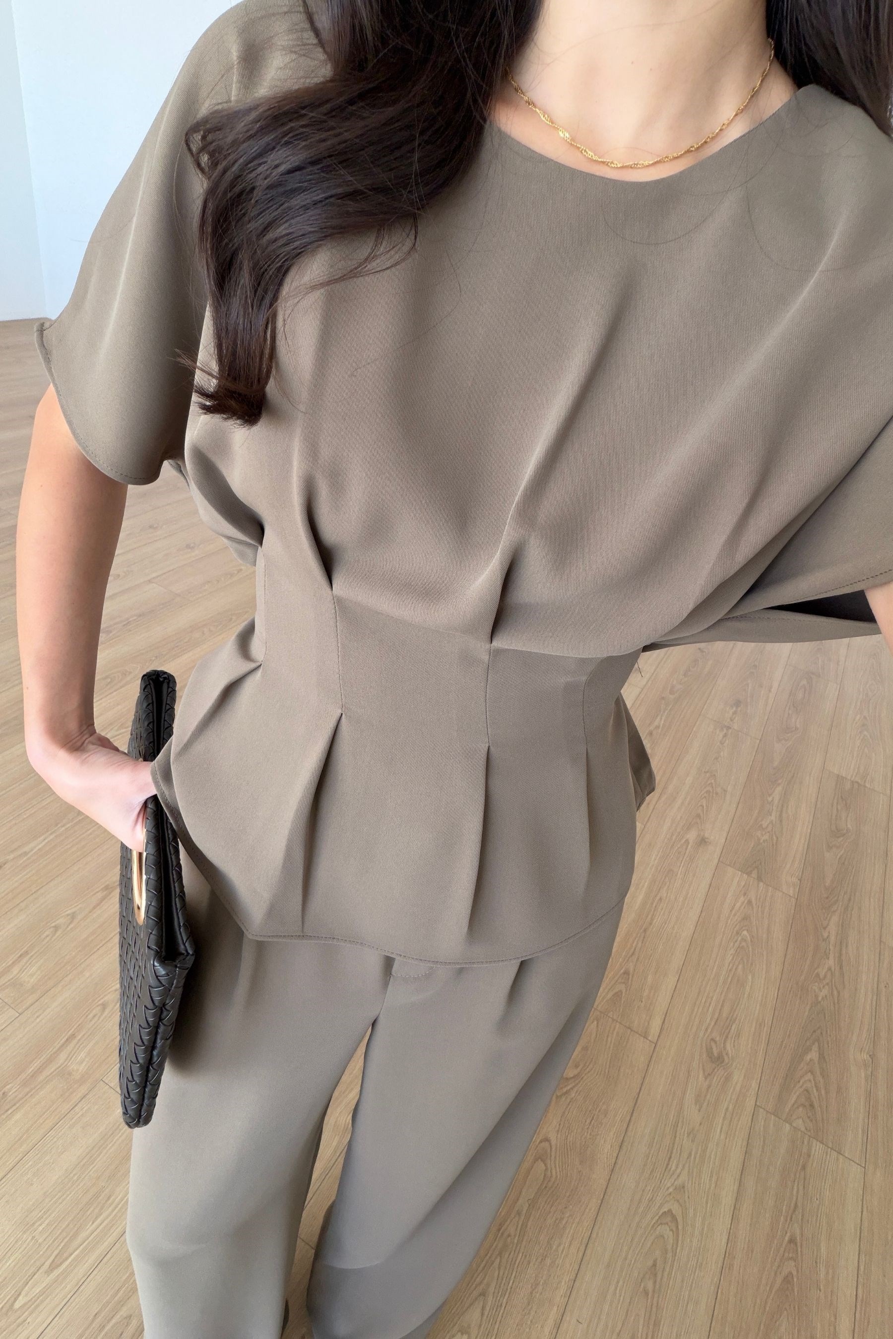 Olivia Haki Belden Oturtmalı Krep Kumaş Takım
