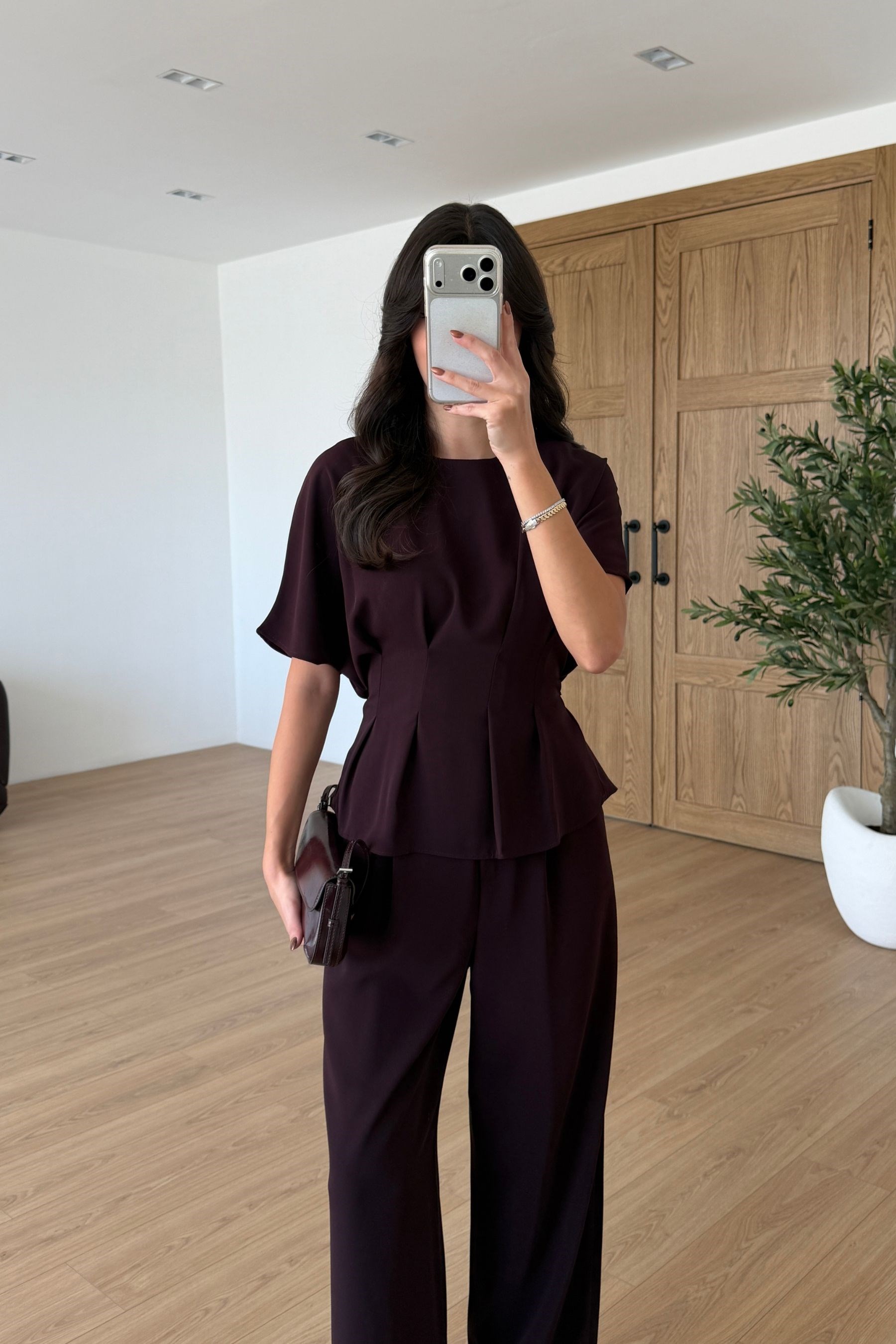 Olivia Mürdüm Belden Oturtmalı Krep Kumaş Takım