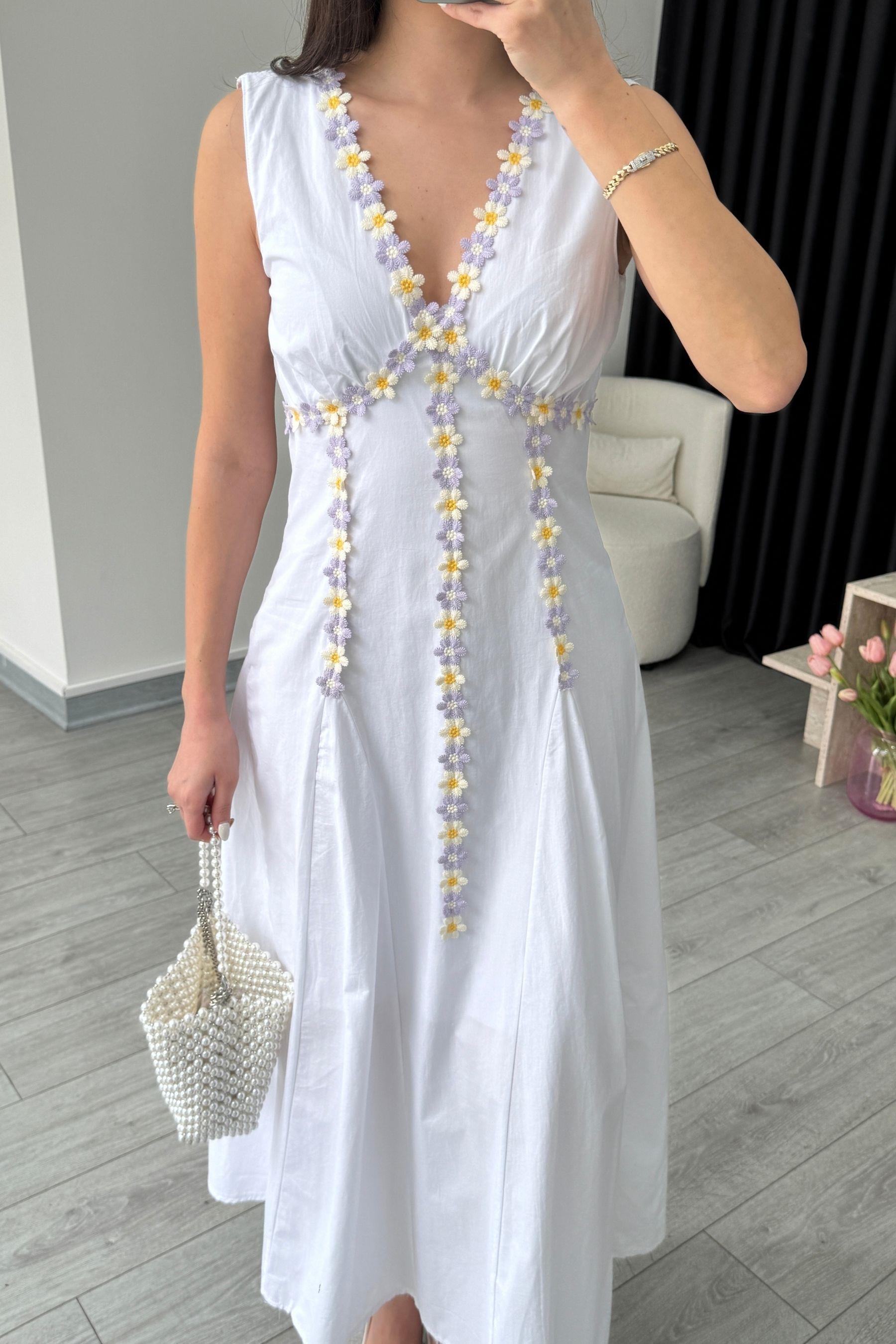 Papatya Detaylı Poplin Elbise