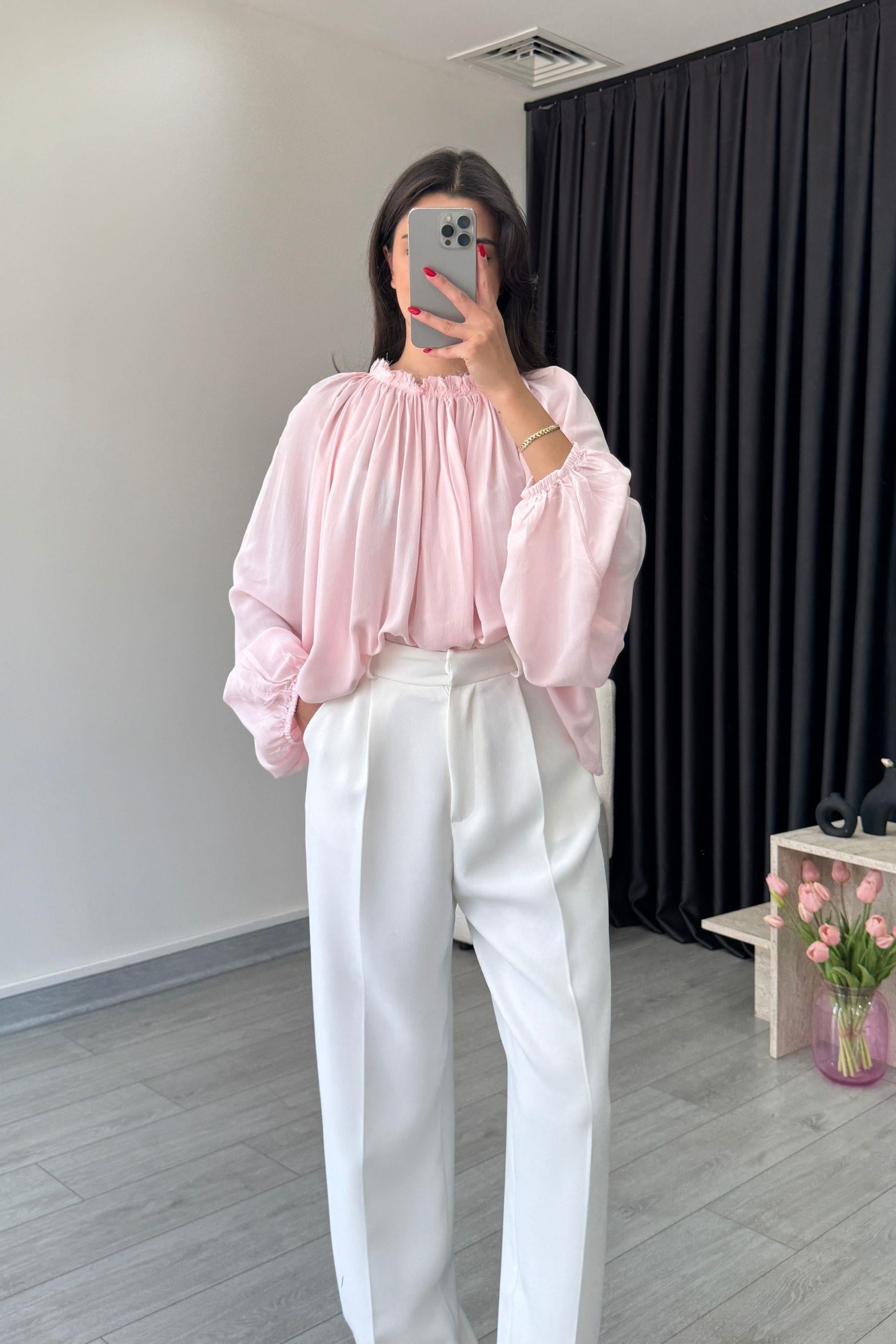 Jesy Pembe Büzgü Yaka Şifon Buluz 