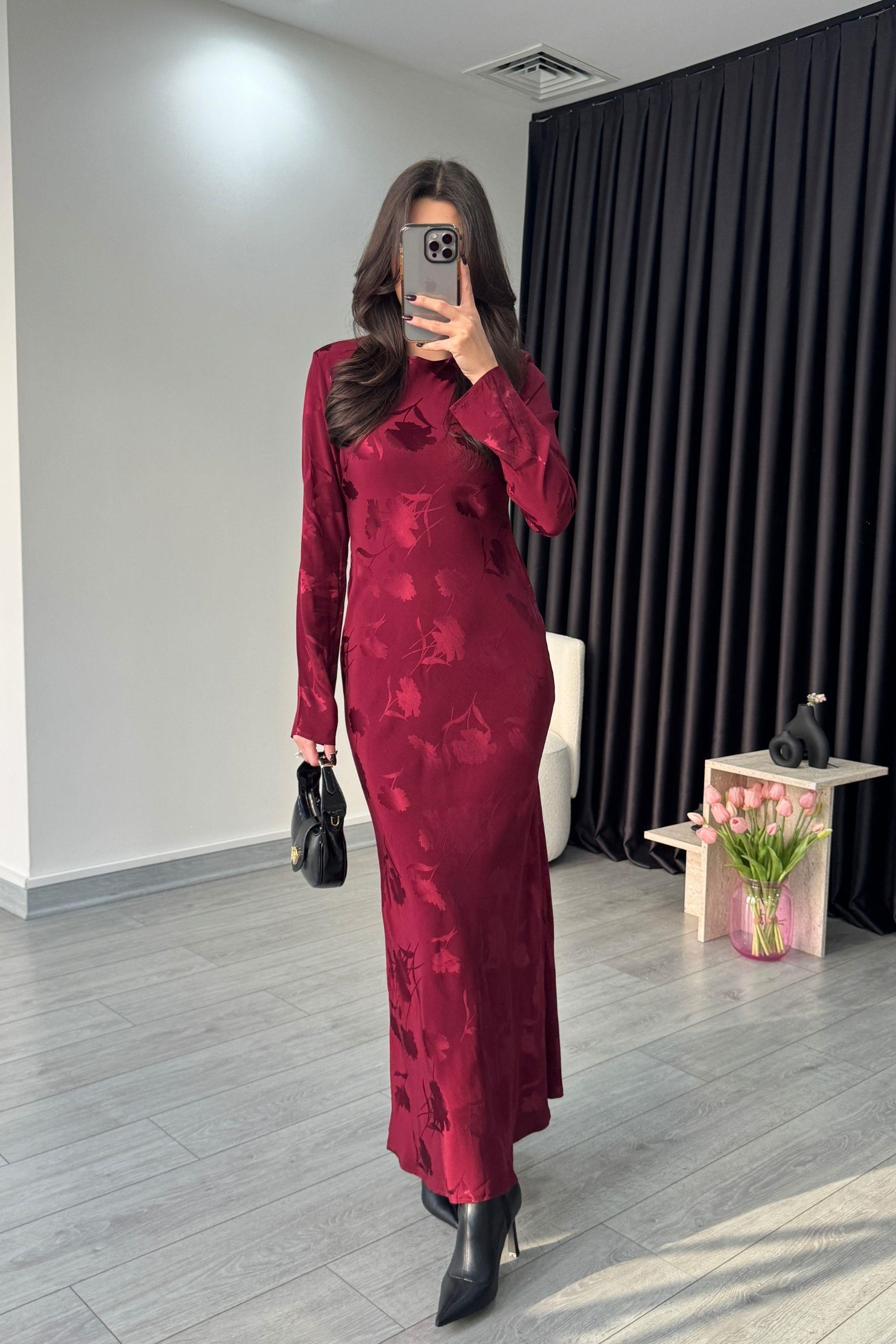 Saten Dokulu Bordo Maxi Elbise