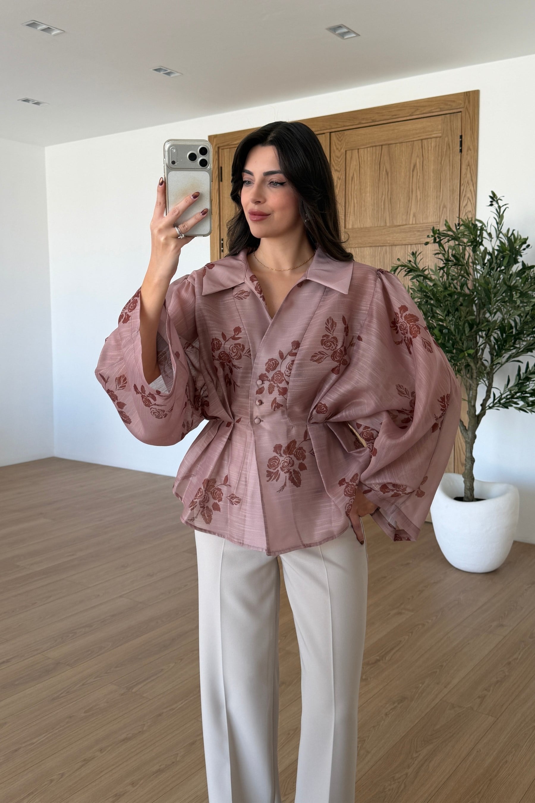 Sisi Gül Kurusu Belden Oturtmalı Organze Gömlek