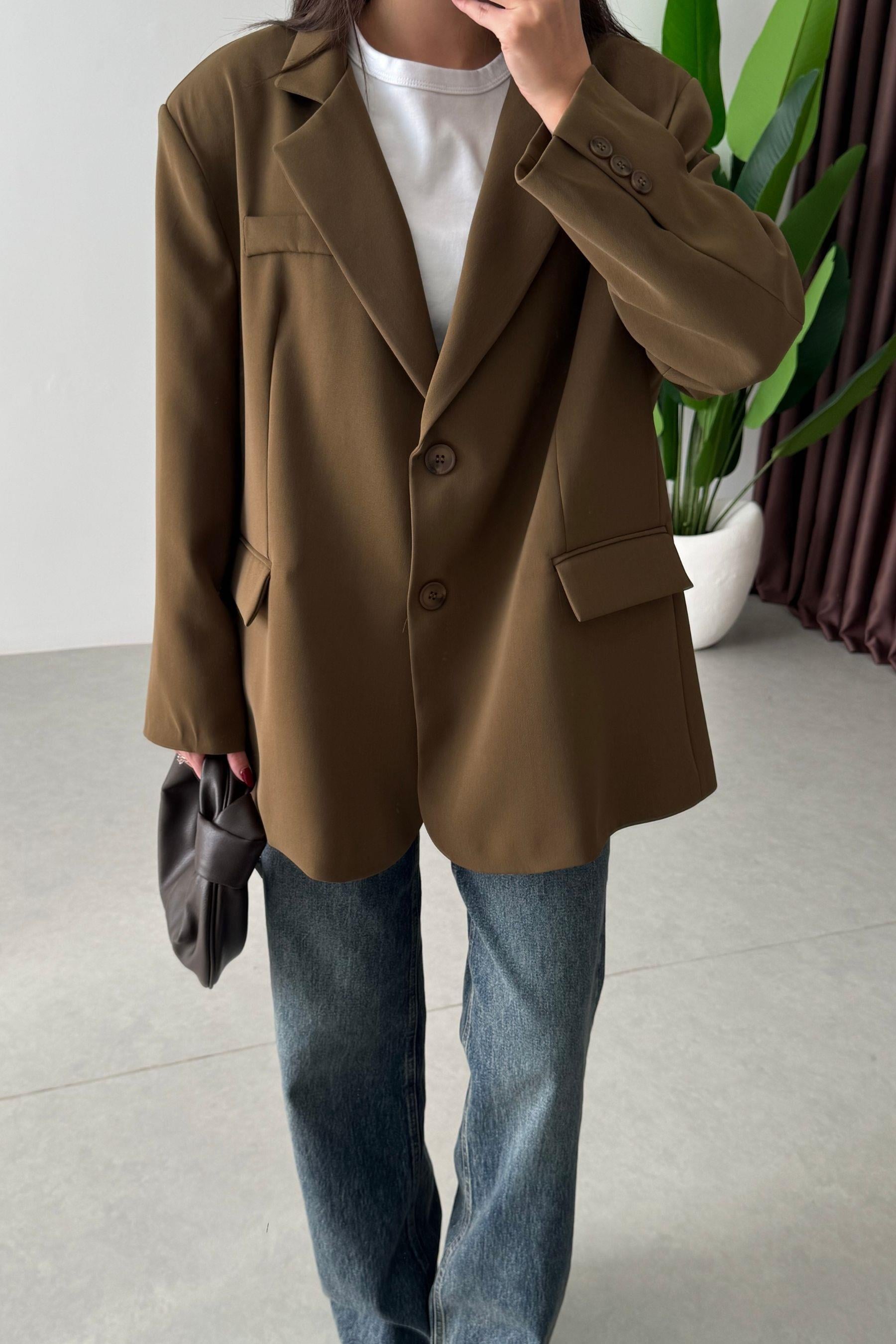 Talia Haki Oversize Blazer