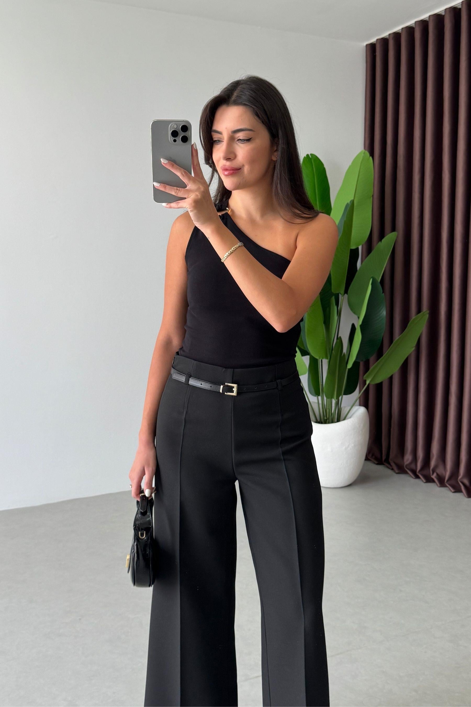 Tely Siyah Culotte Kemerli Pantolon