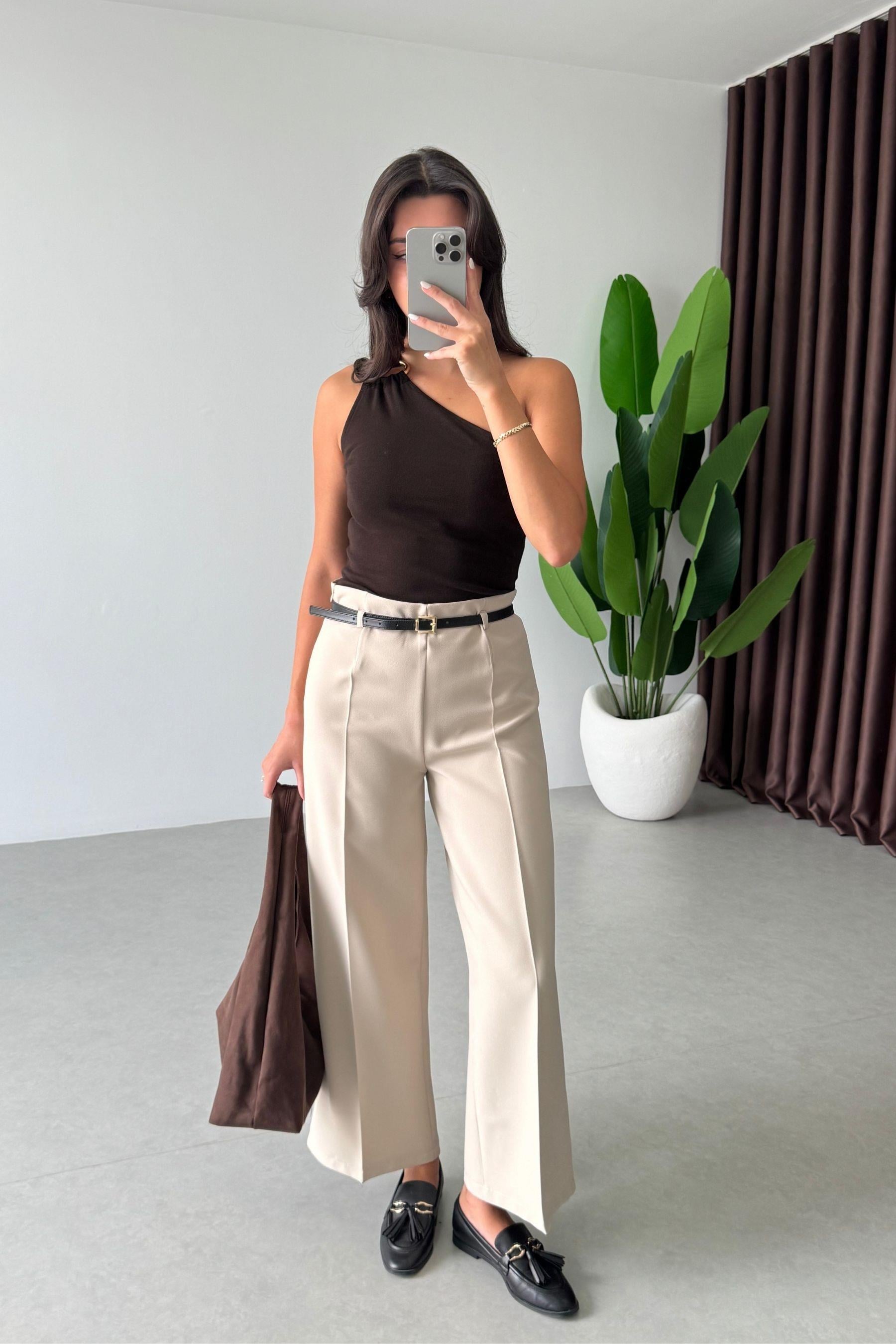 Tely Taş Culotte Kemerli Pantolon