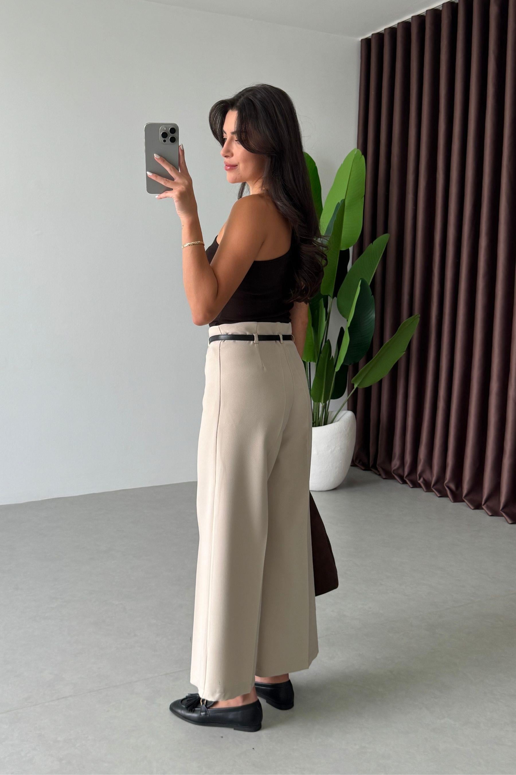 Tely Taş Culotte Kemerli Pantolon