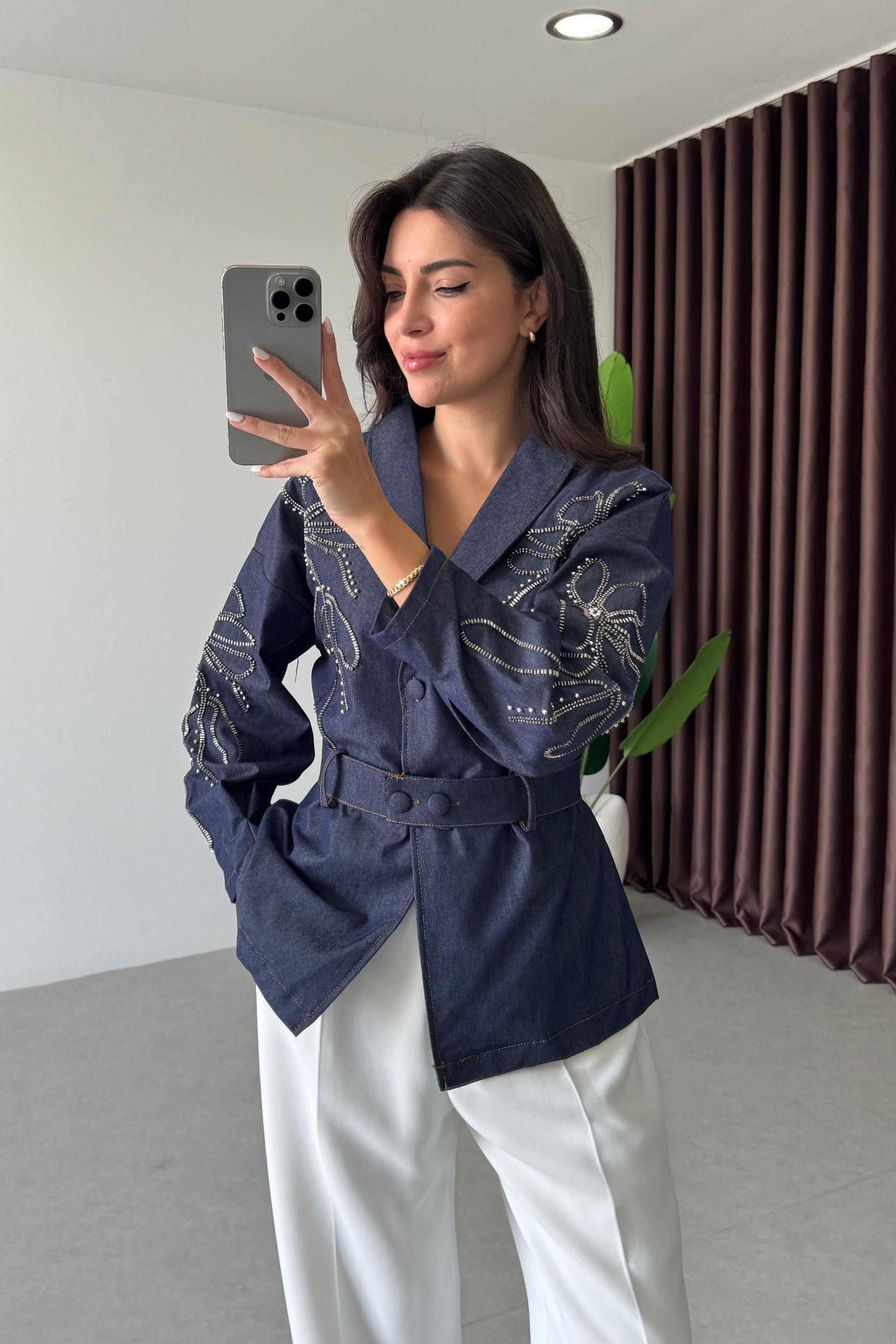 Valen Nakışlı Kuşak Detay Denim Ceket