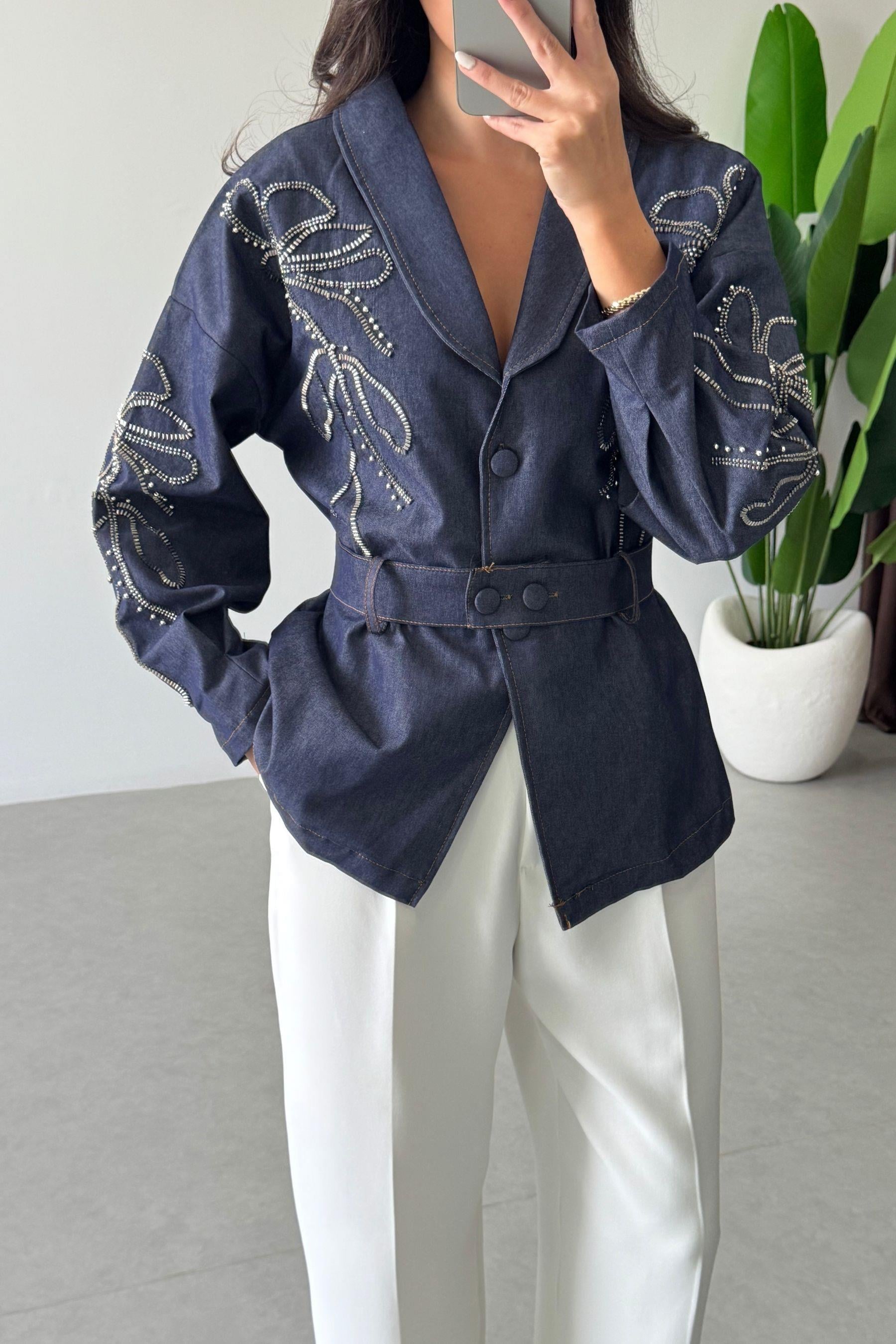 Valen Nakışlı Kuşak Detay Denim Ceket