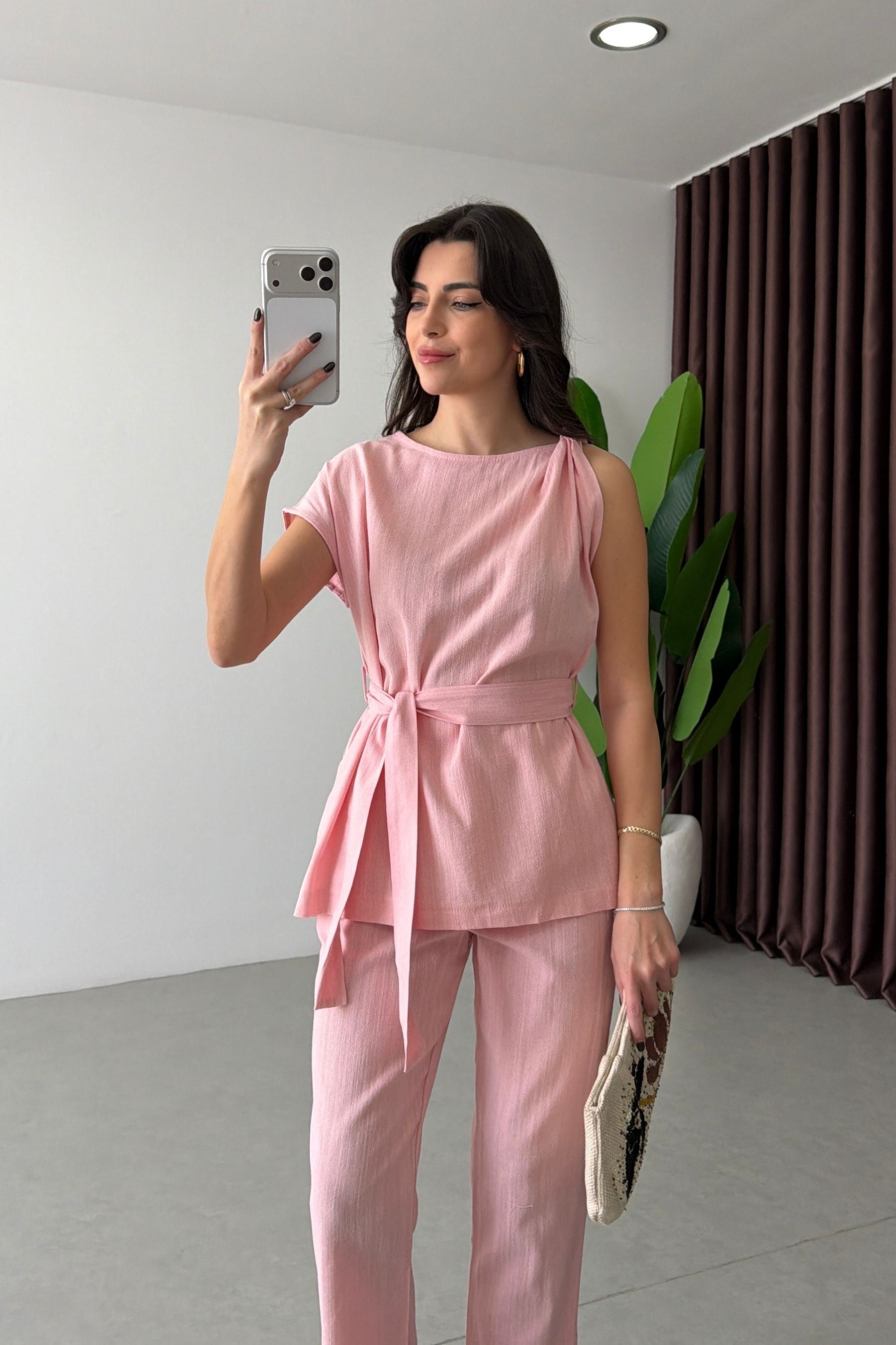 Vessa Pembe Omzu Burgulu Keten Takım