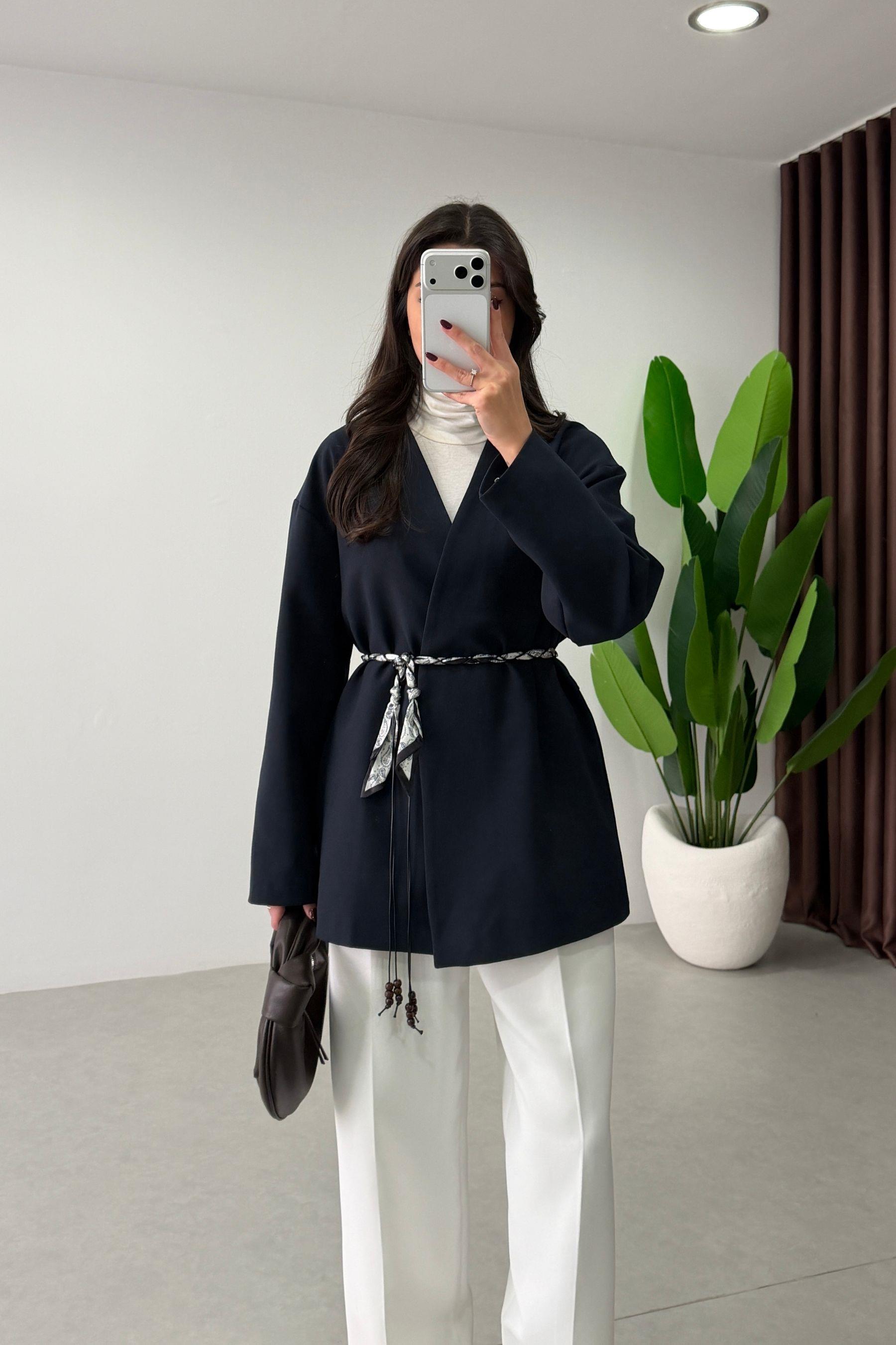 West Lacivert Fular Kemerli Blazer