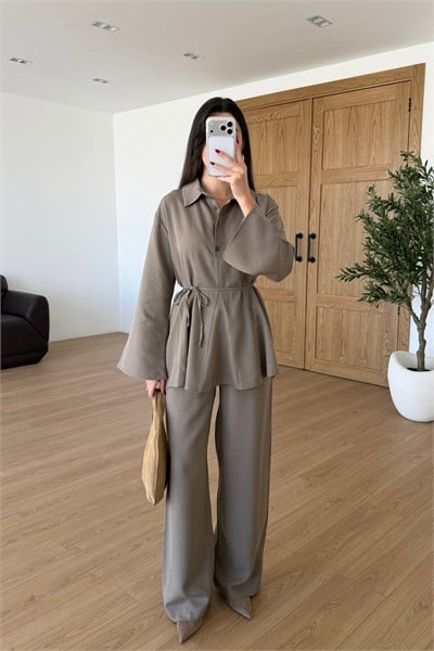 Alessa Vizon Volanlı Bluz Pantolon Takım