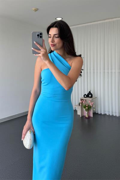 Alira Mavi Çapraz Yaka Midi Boy Elbise