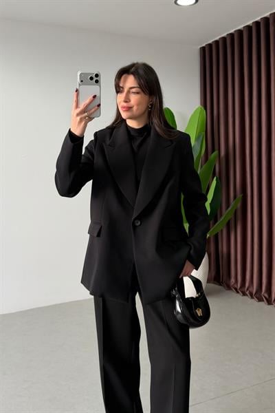 Apeva Siyah Oversize Krep Kumaş Blazer