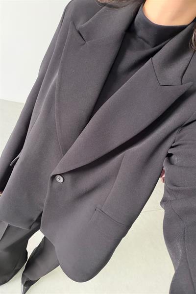Apeva Siyah Oversize Krep Kumaş Blazer