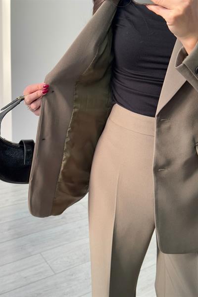 Belden Oturtmalı Haki Blazer Ceket