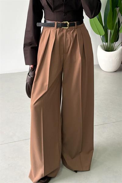 Bera Camel Pileli Kemerli Bol Kesim Pantolon