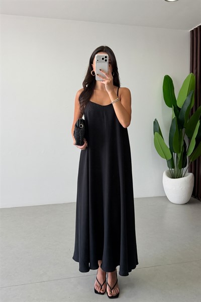 City Siyah Askılı Maxi Elbise