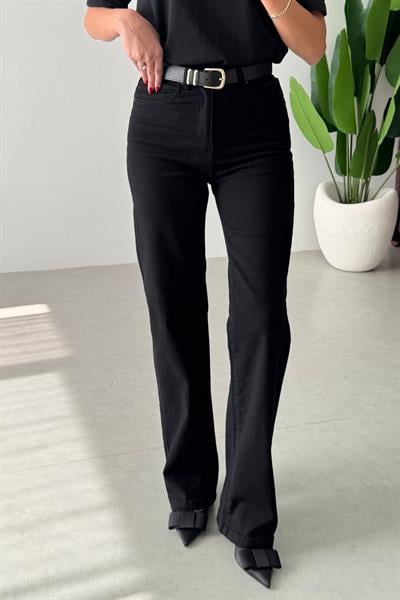 Comfy Siyah Straight Fit Kemerli Jean