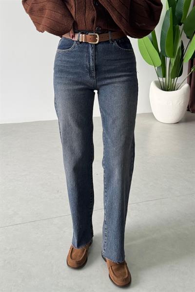 Desin Kesik Paça Straight Fit Kemerli Jean